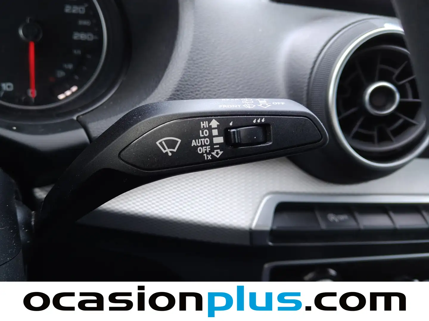 Foto Audi Q2 Audi Q2 Advanced 30 TDI (116 CV)