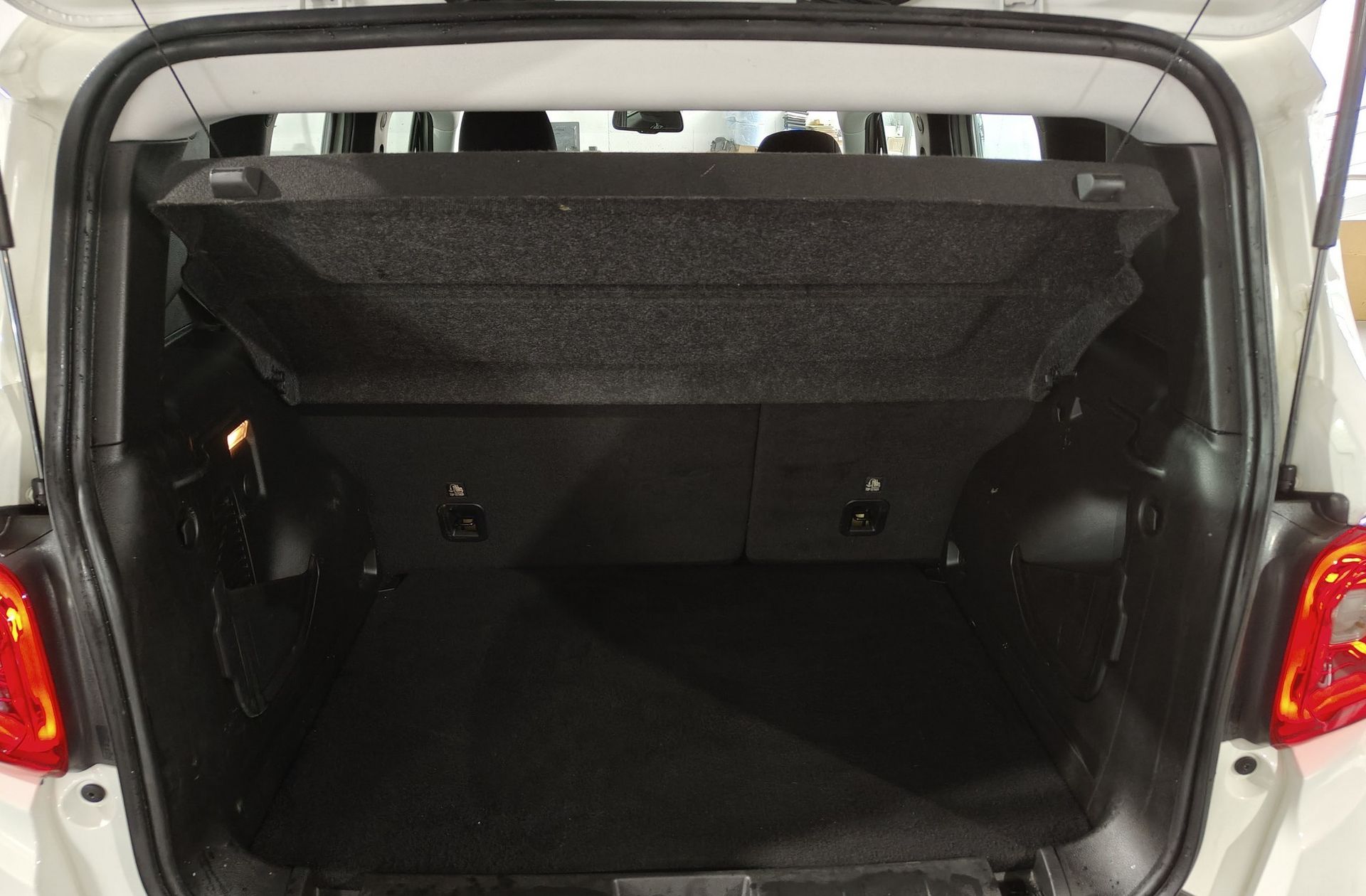 Jeep Renegade eHybrid 1.5 Limited ATX - foto 21