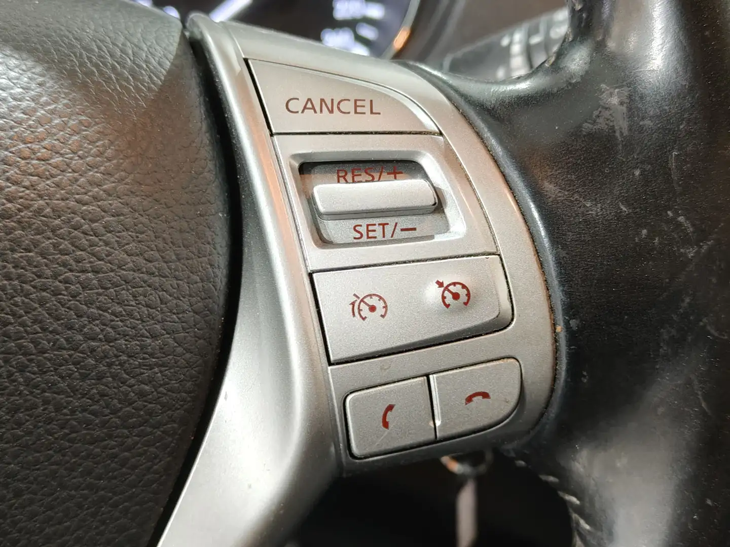 Foto Nissan QASHQAI Nissan Qashqai dCi 130 Acenta 4x2 (130 CV)