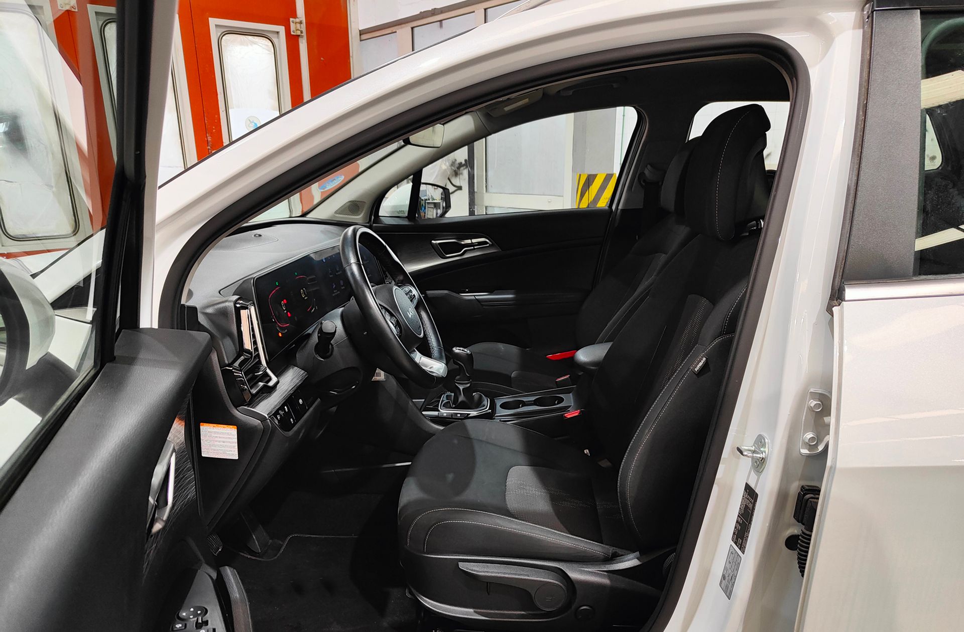 Kia Sportage 1.6 T-GDi MHEV Drive 4x2 - foto 12