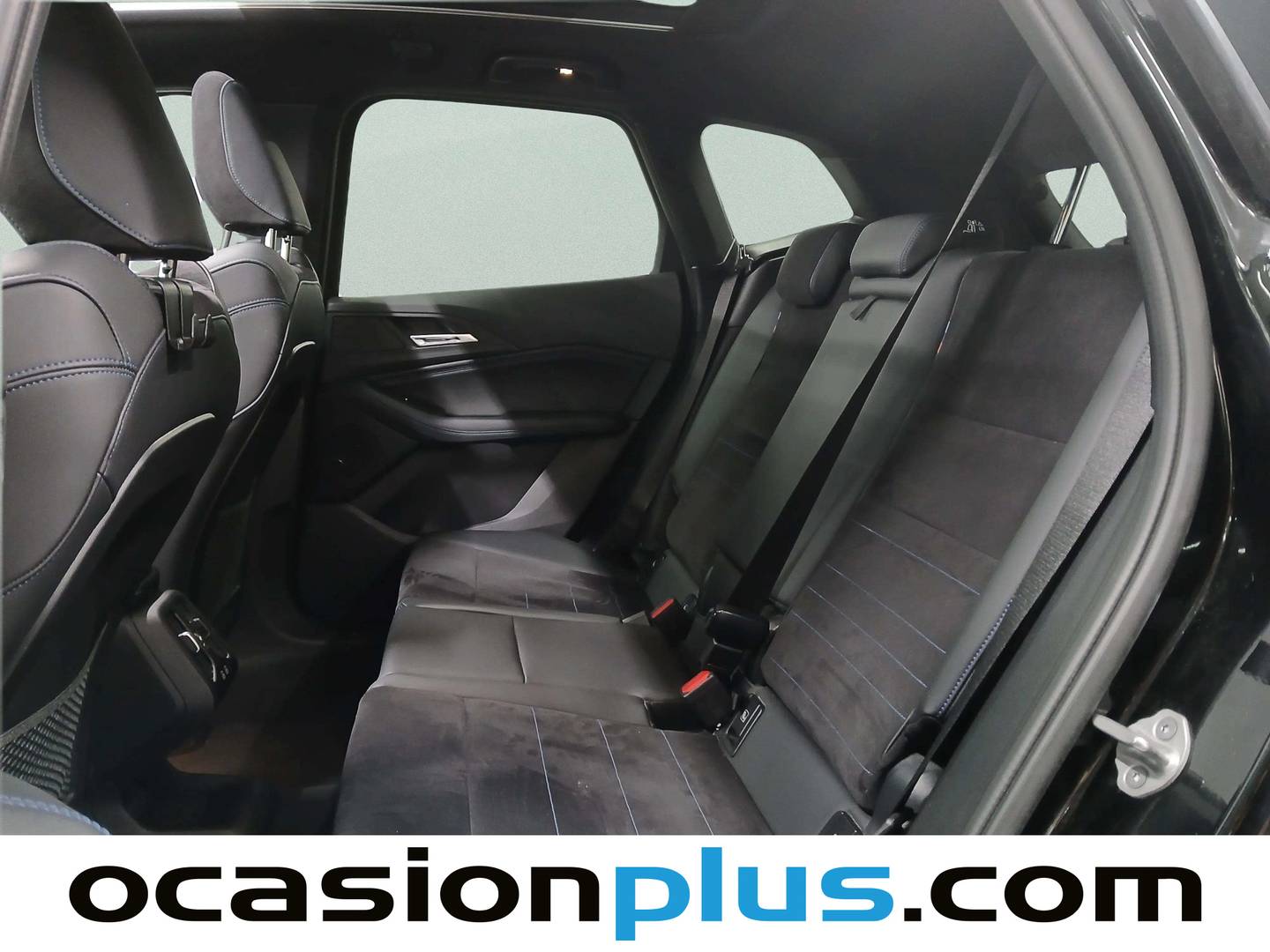 Foto asientos traseros BMW Serie 2 Active Tourer BMW Serie 2 218i Active Tourer (136 CV)