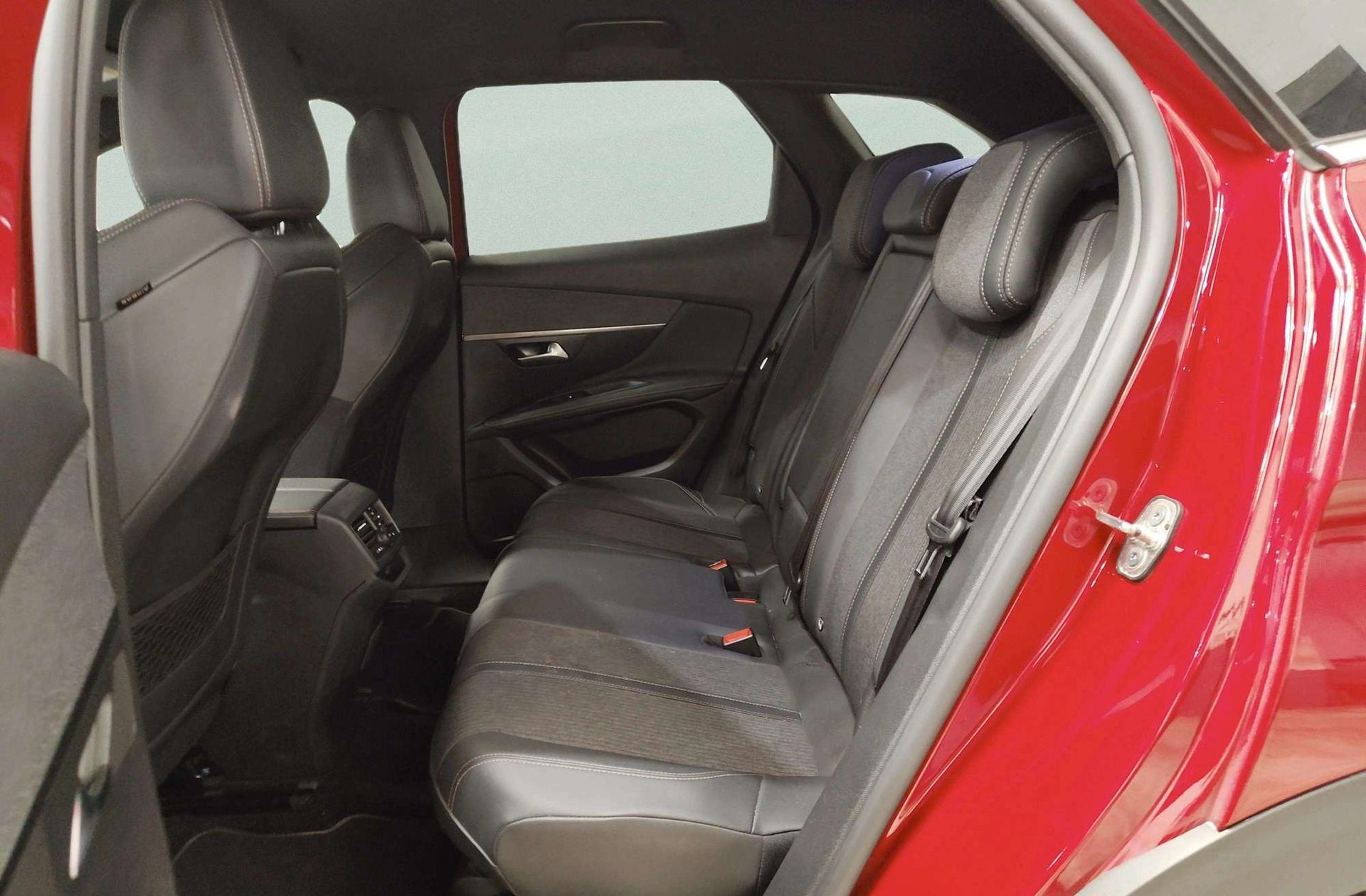 Peugeot 3008 BlueHDi 130 GT Line - foto 14