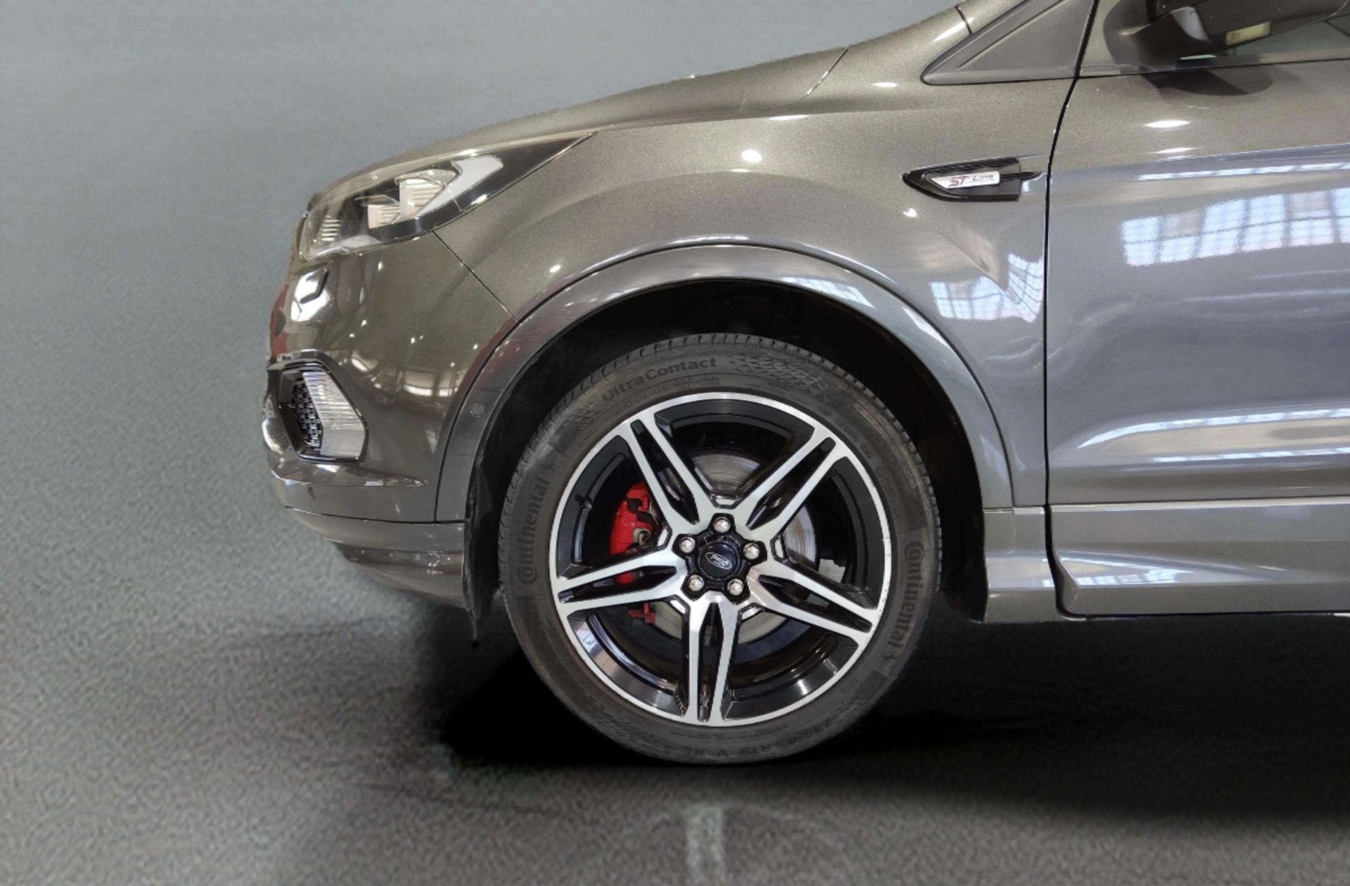 Ford Kuga 2.0 TDCi ST-LIne Limited Edition 4x2 - foto 37