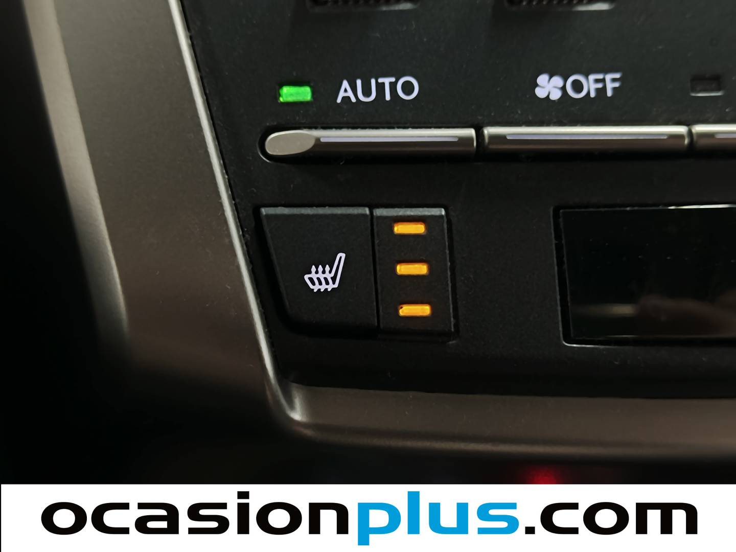 Equipamiento del Lexus NX Lexus NX 300h Premium 2WD (197 CV)