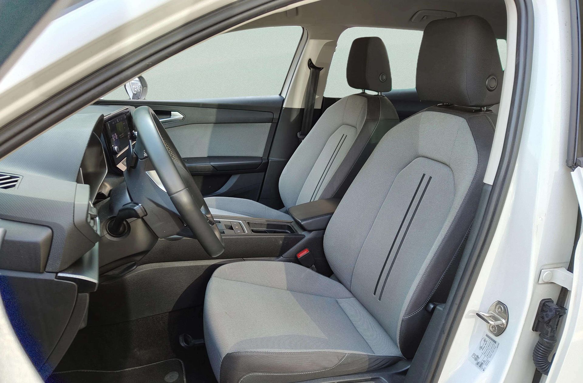 SEAT León ST 2.0 TDI Style XL DSG - foto 9