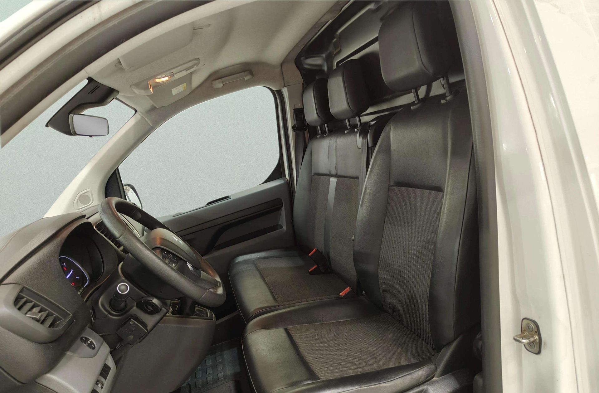 Peugeot Expert Furgon BlueHDi 100 Premium Standard - foto 12