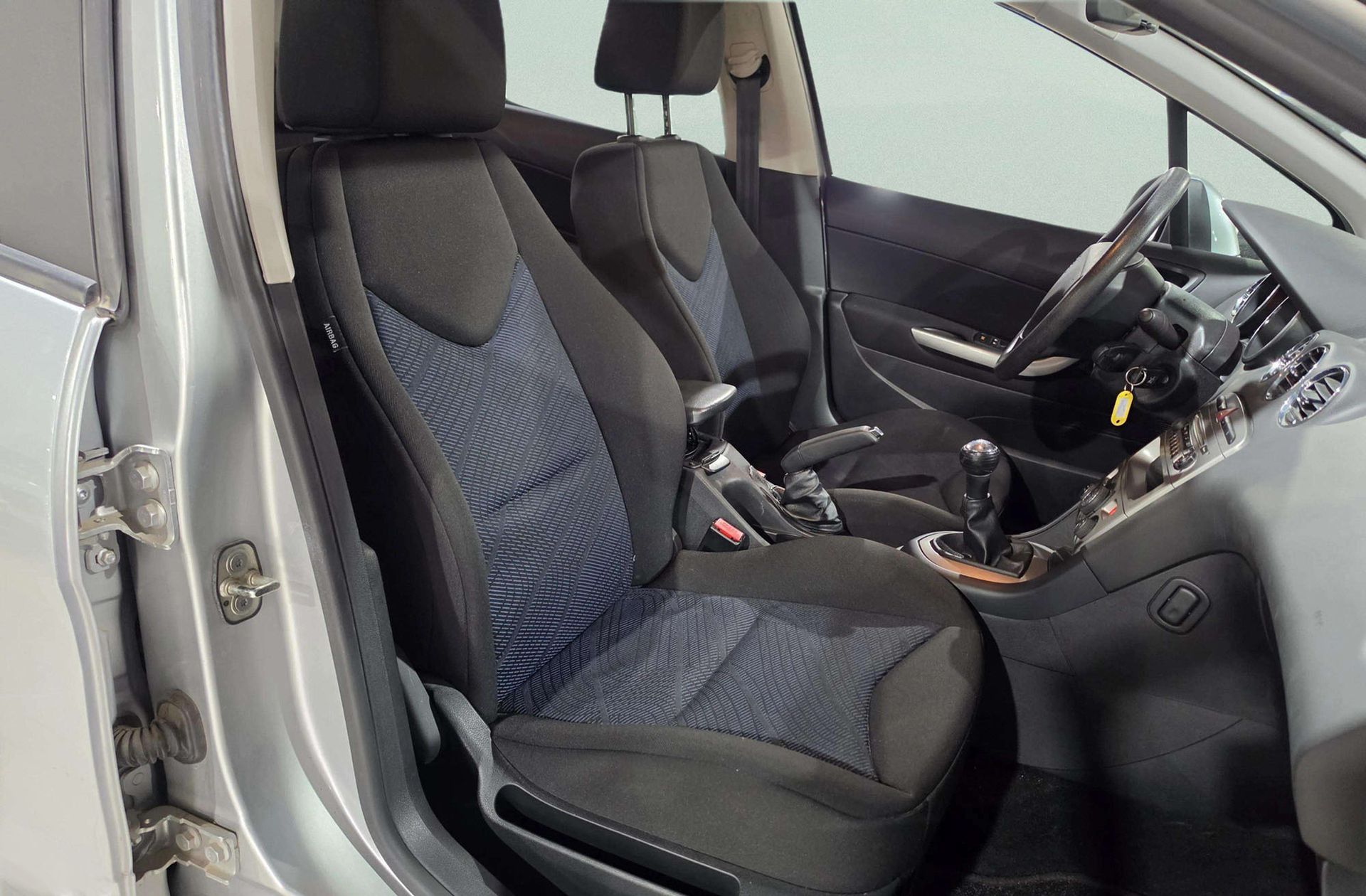 Peugeot 308 1.6 HDi Envy - foto 14