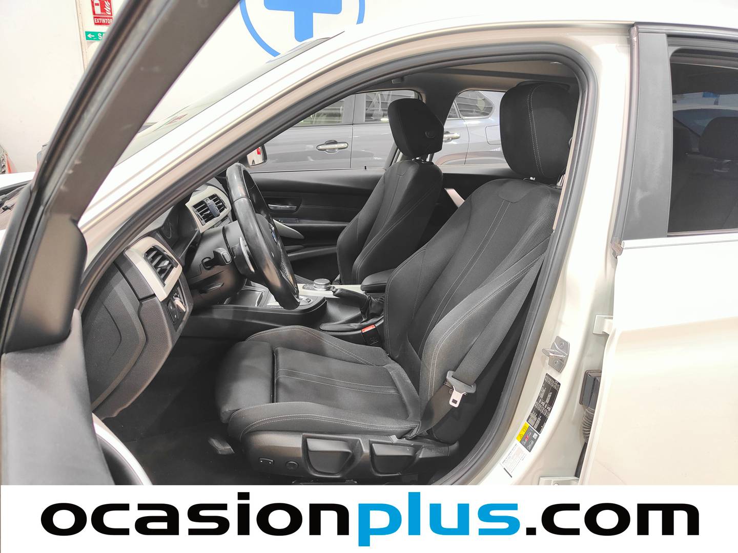 Foto asientos delanteros BMW Serie 3 BMW Serie 3 330e (252 CV)