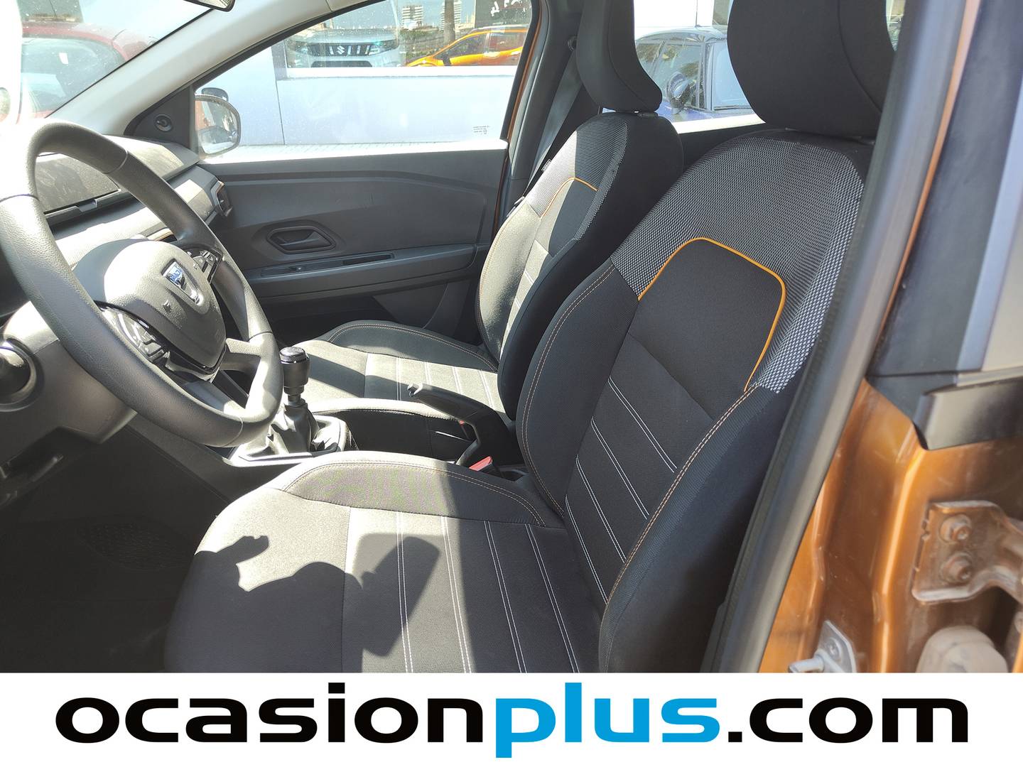 Foto asientos delanteros Dacia Sandero Dacia Sandero Stepway Essential ECO-G (101 CV)