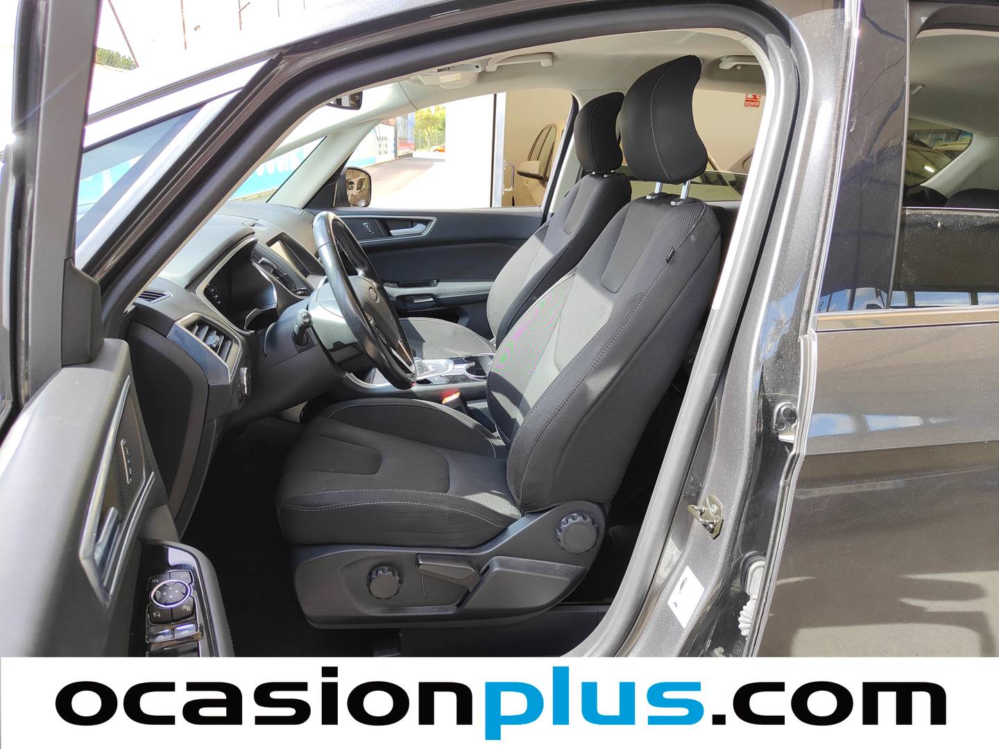 Foto asientos delanteros Ford S-MAX Ford S-Max 2.5 Duratec Atkinson FHEV Titanium (190 CV) 7 Plazas