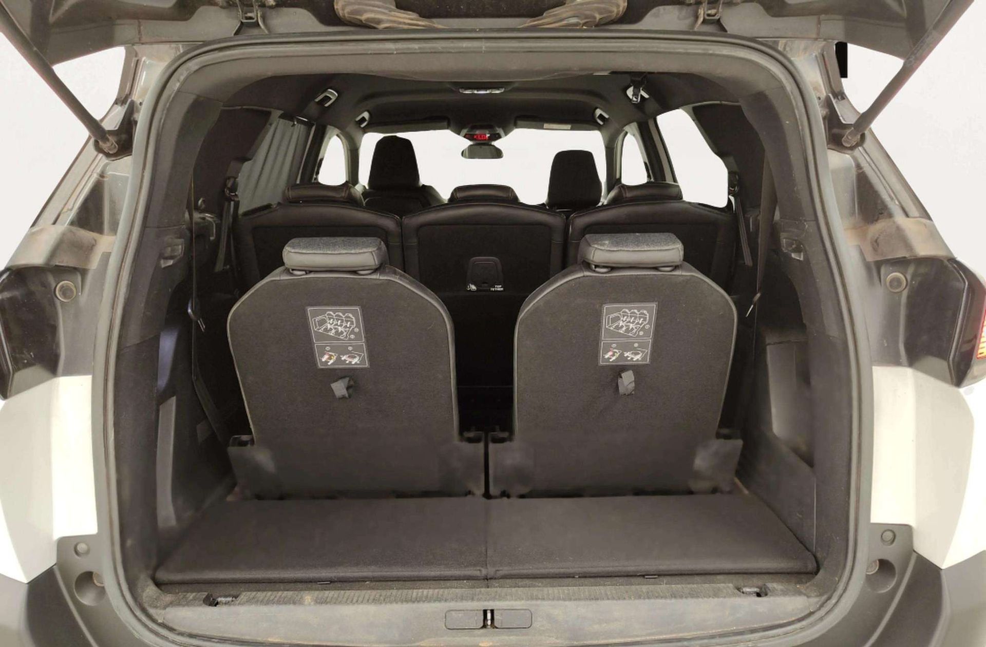 Peugeot 5008 1.2L PureTech GT Line 7 plazas - foto 21