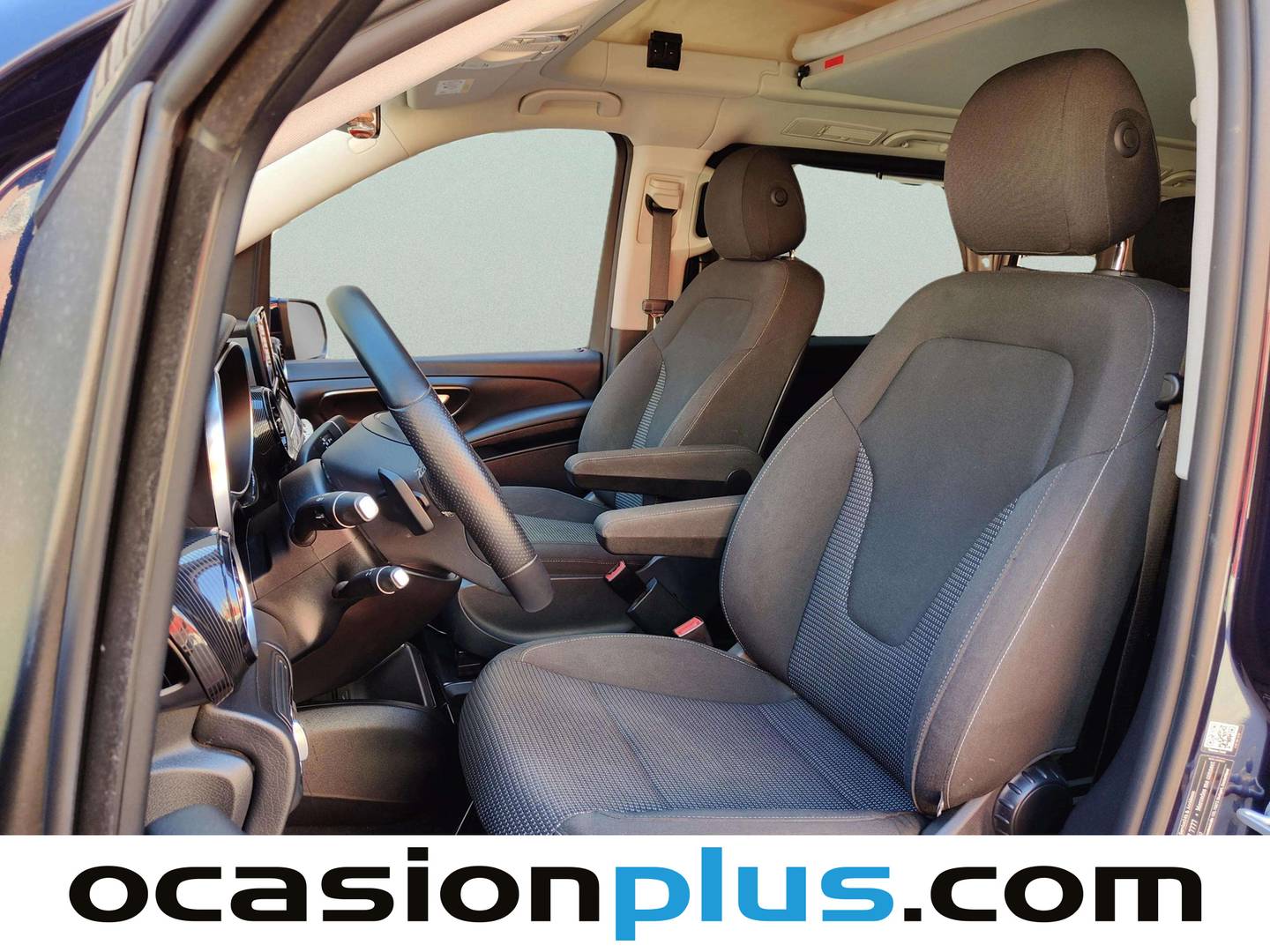 Foto asientos delanteros Mercedes Clase V Mercedes Clase V 220 d Marco Polo Horizon Largo (163 CV) 5 Plazas CAMPER