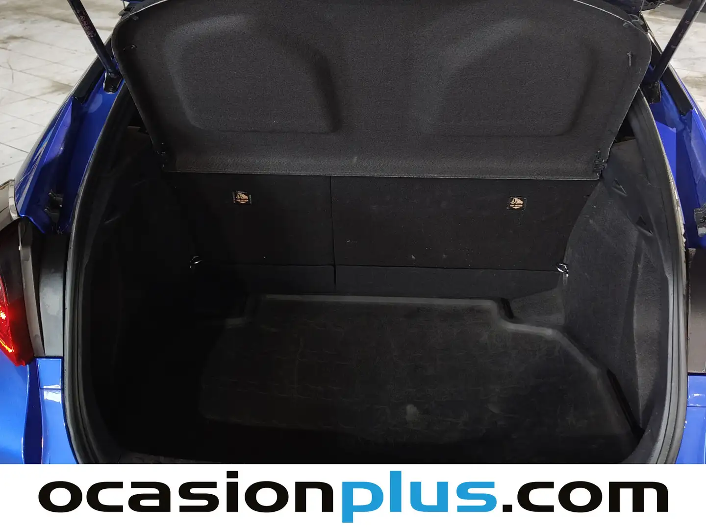 Foto Toyota C-HR Toyota C-HR 1.8 125H Advance (122 CV)