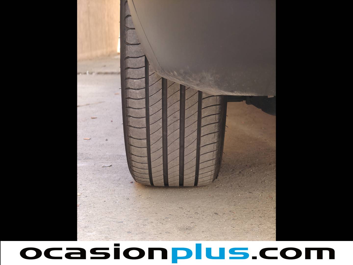 Foto Citroën ë-C4 Citroen ë-C4 eléctrico 50kWh Shine (136 CV)