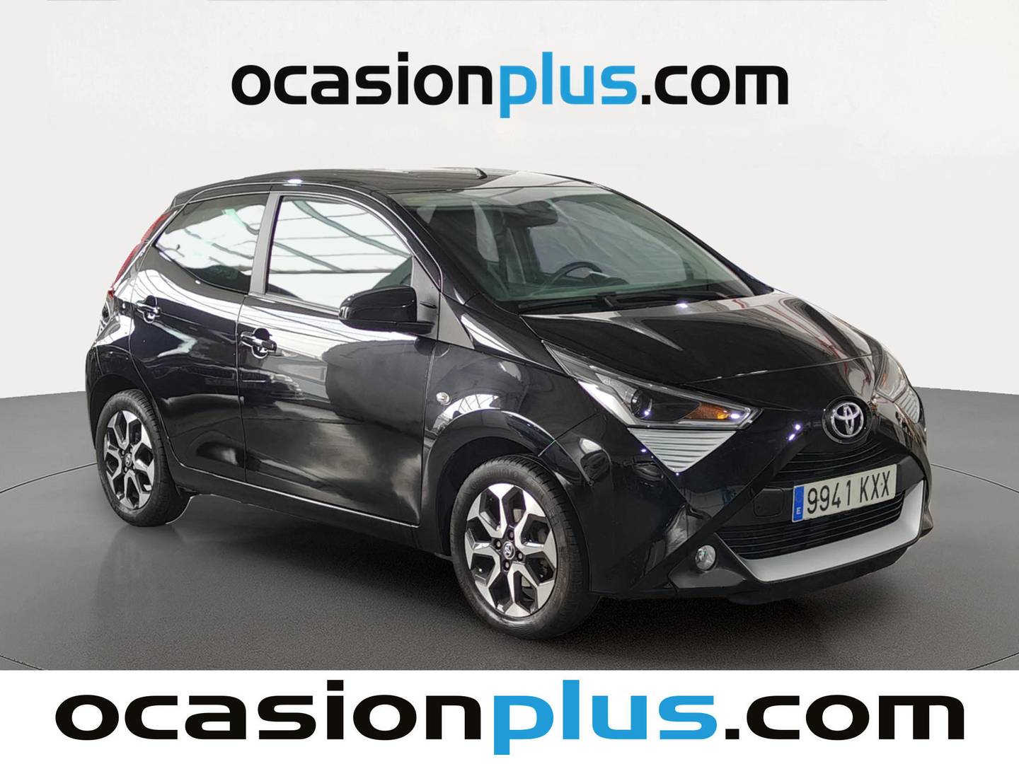 Foto delantera Toyota Aygo Toyota Aygo 1.0 70 x-play (72 CV) derecha