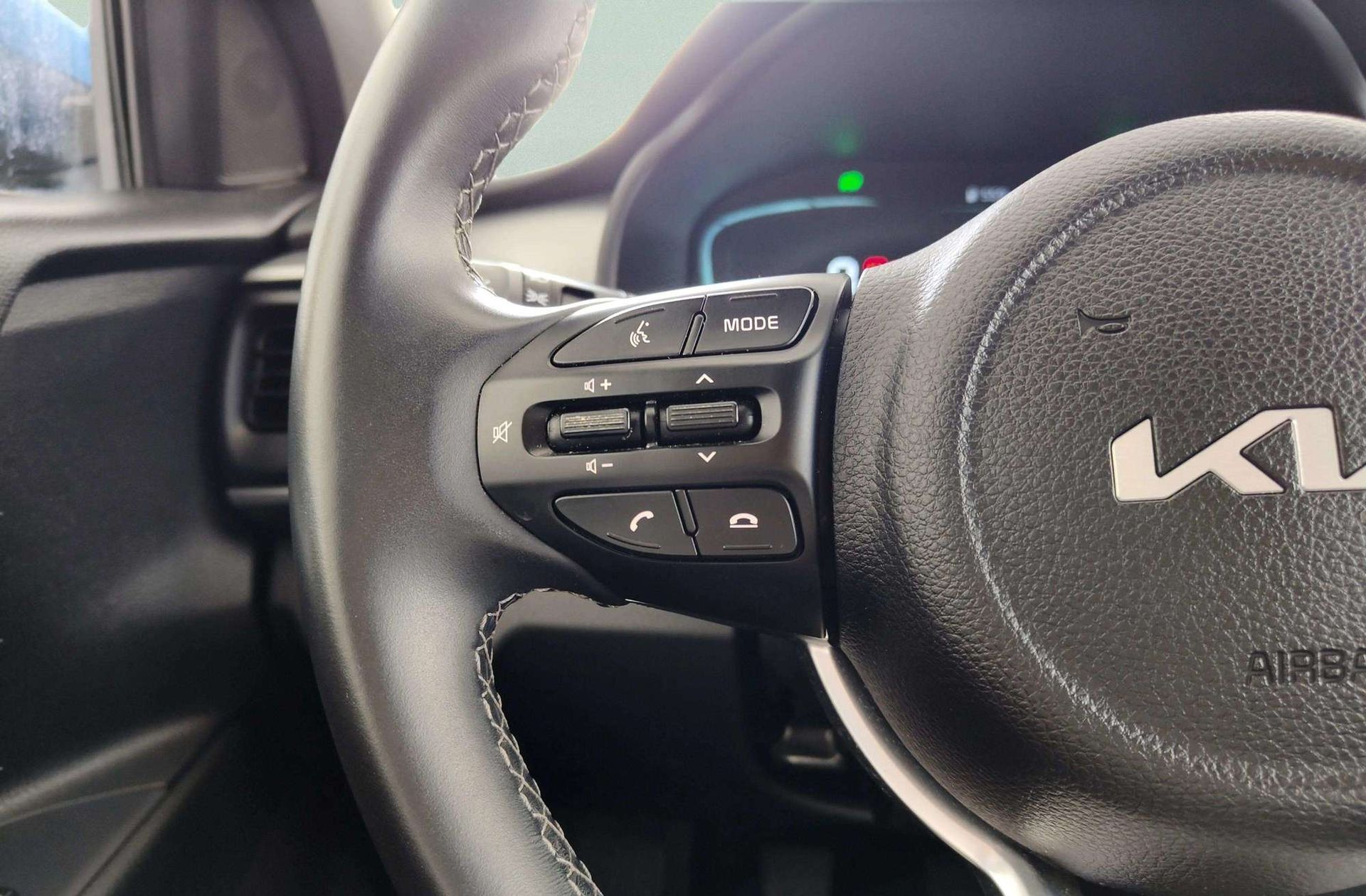 Kia Stonic 1.0 T-GDi MHEV Concept - foto 27