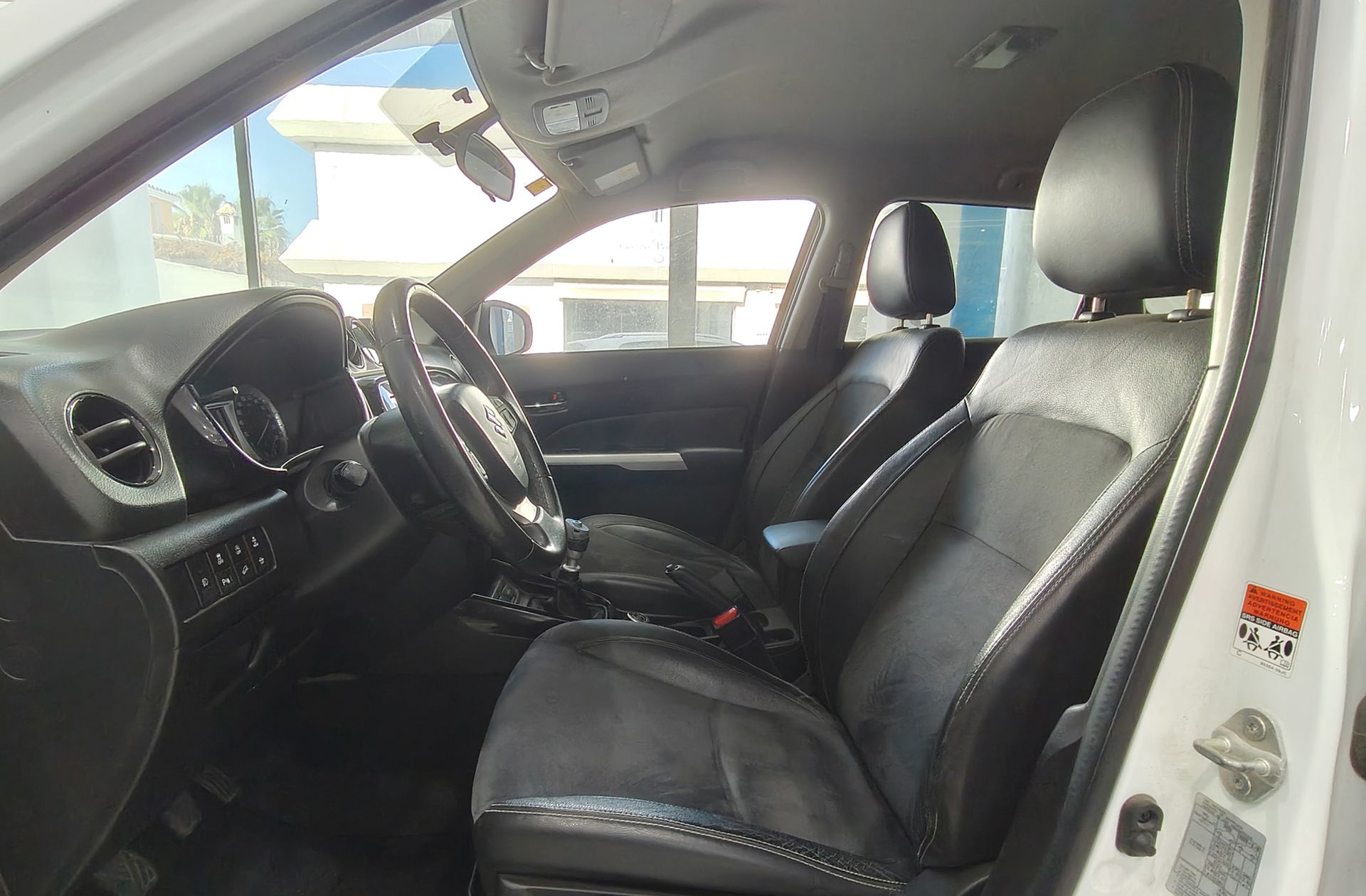 Suzuki Vitara 1.6 Ddis GLX 4WD - foto 12