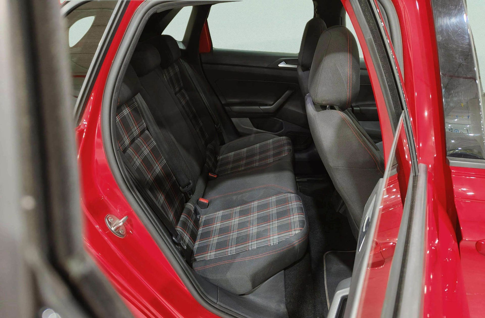 Volkswagen Polo GTI 2.0 TSI DSG - foto 20