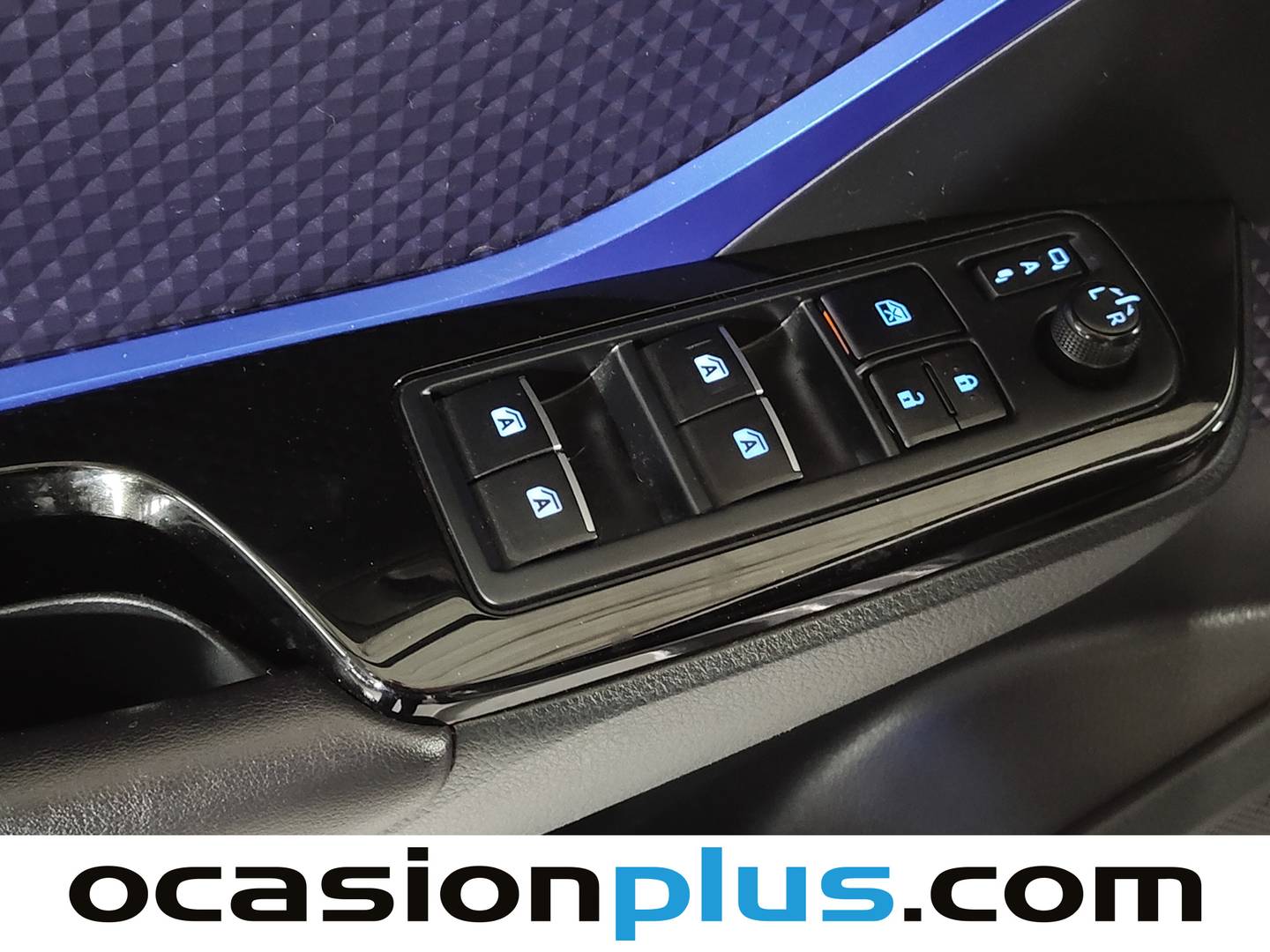 Toyota C-HR Toyota C-HR 1.8 125H Advance (122 CV) seminuevo