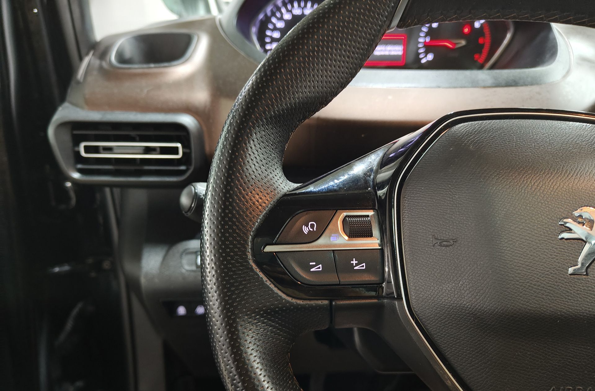 Peugeot Rifter BlueHDi 130 GT Business Standard - foto 26