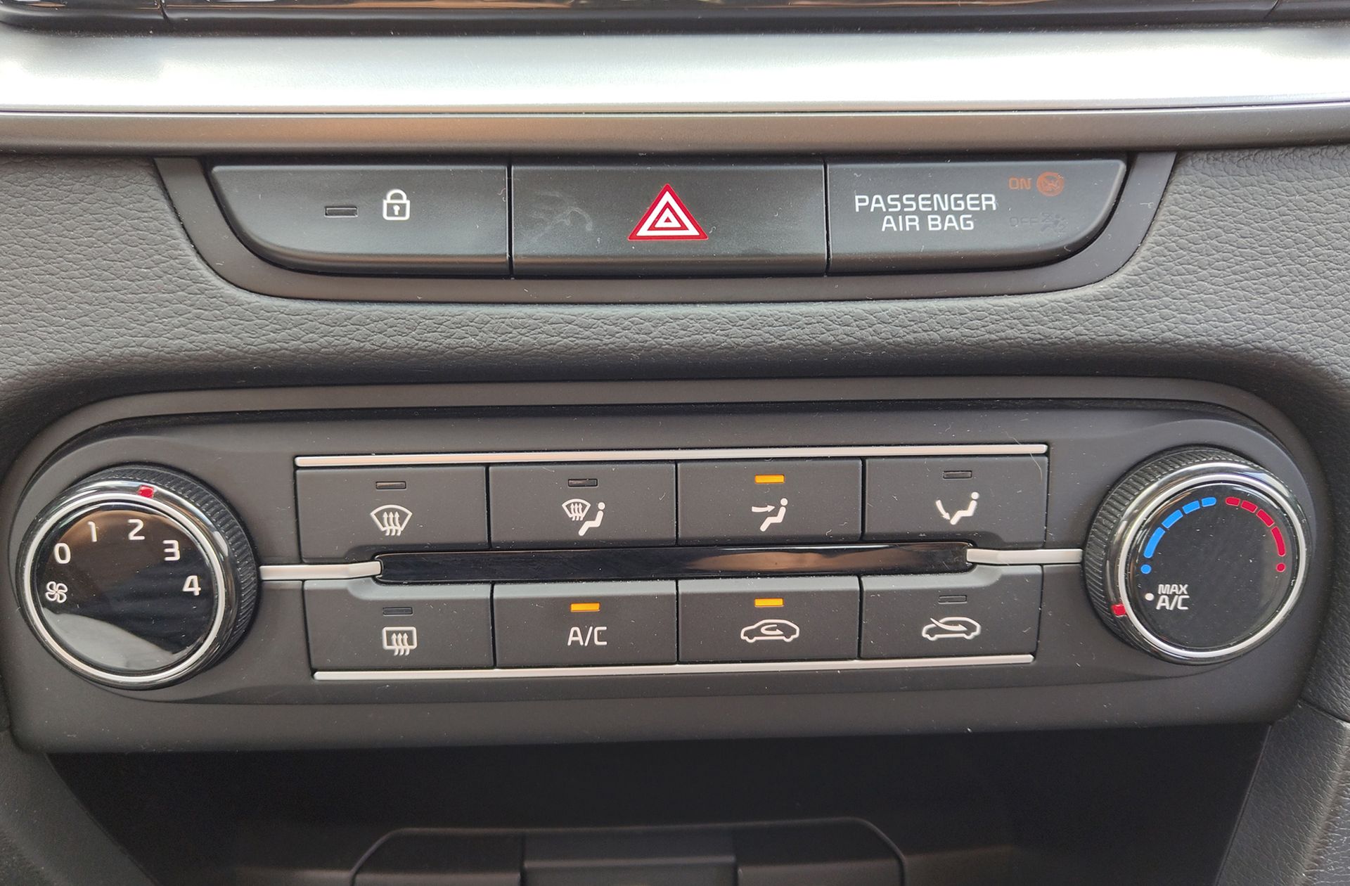 Kia Ceed 1.0 T-GDi Concept - foto 29