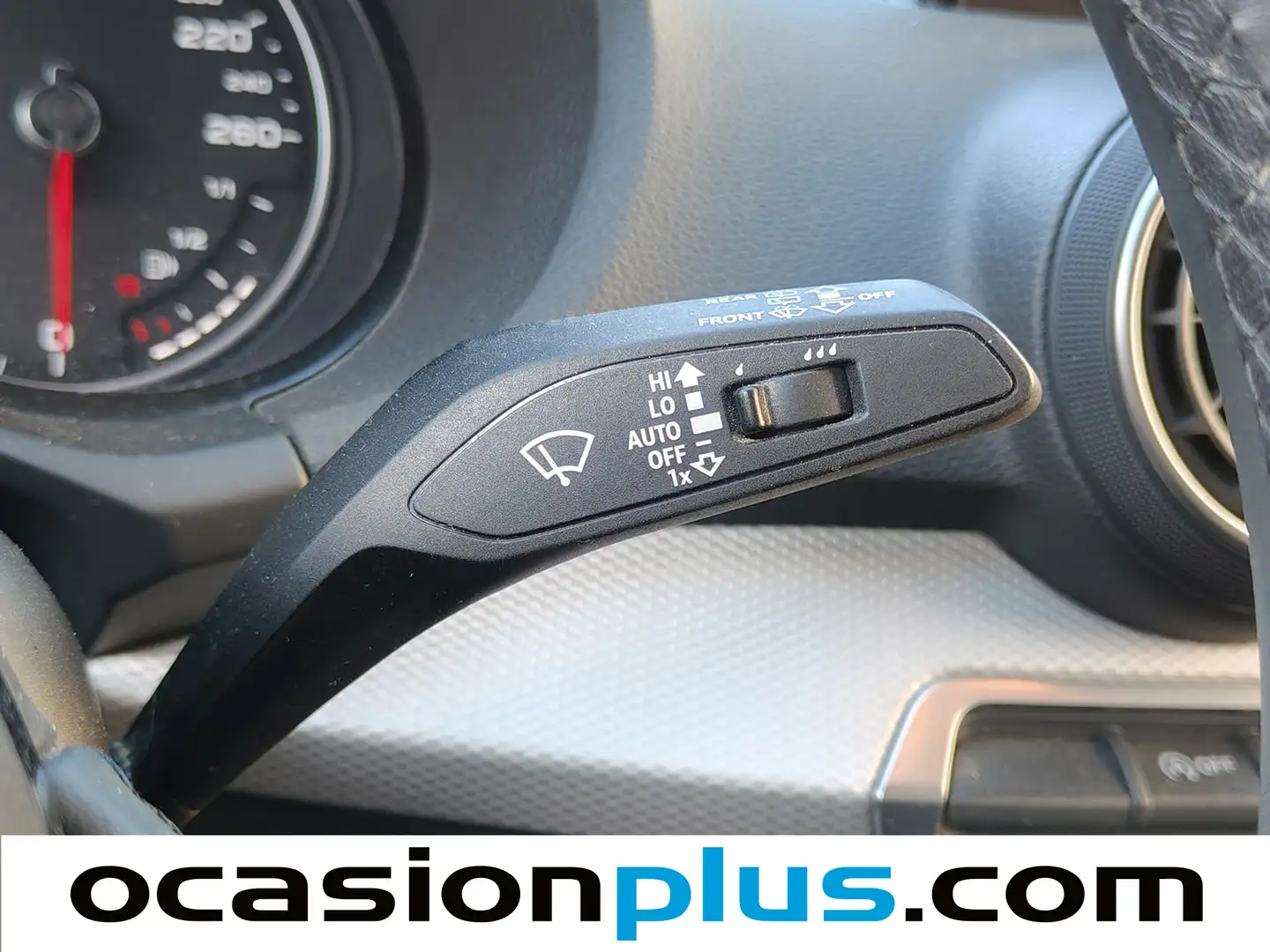 Foto Audi Q2 Audi Q2 Advanced 30 TDI  (116 CV)