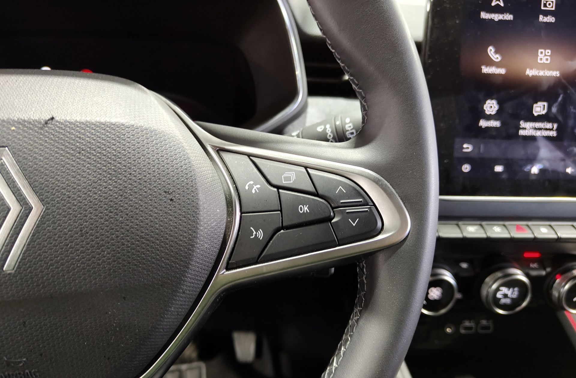 Renault Clio Techno TCe - foto 28
