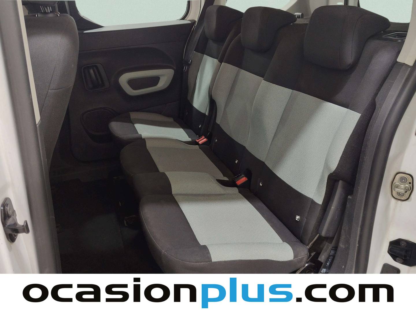 Foto asientos traseros Citroën Berlingo Citroën Berlingo Combi PureTech 110 S&S Talla M Feel (110 CV)