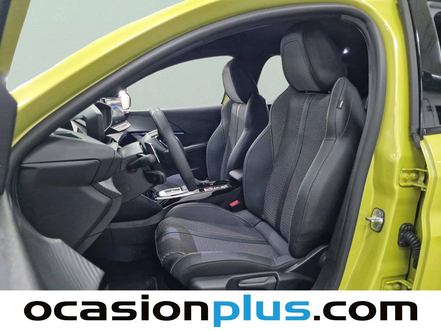 Foto asientos delanteros Peugeot 208 Peugeot 208 GT Hybrid eDCS6 (100 CV)