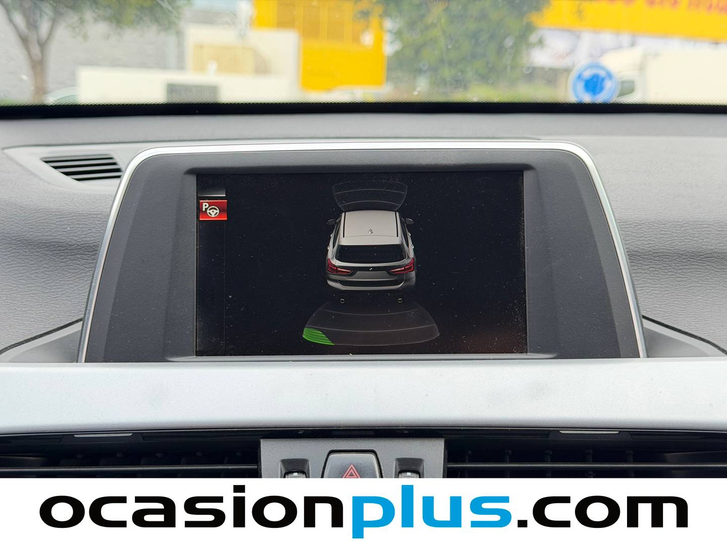 Equipamiento del BMW X1 BMW X1 sDrive18d (150 CV)