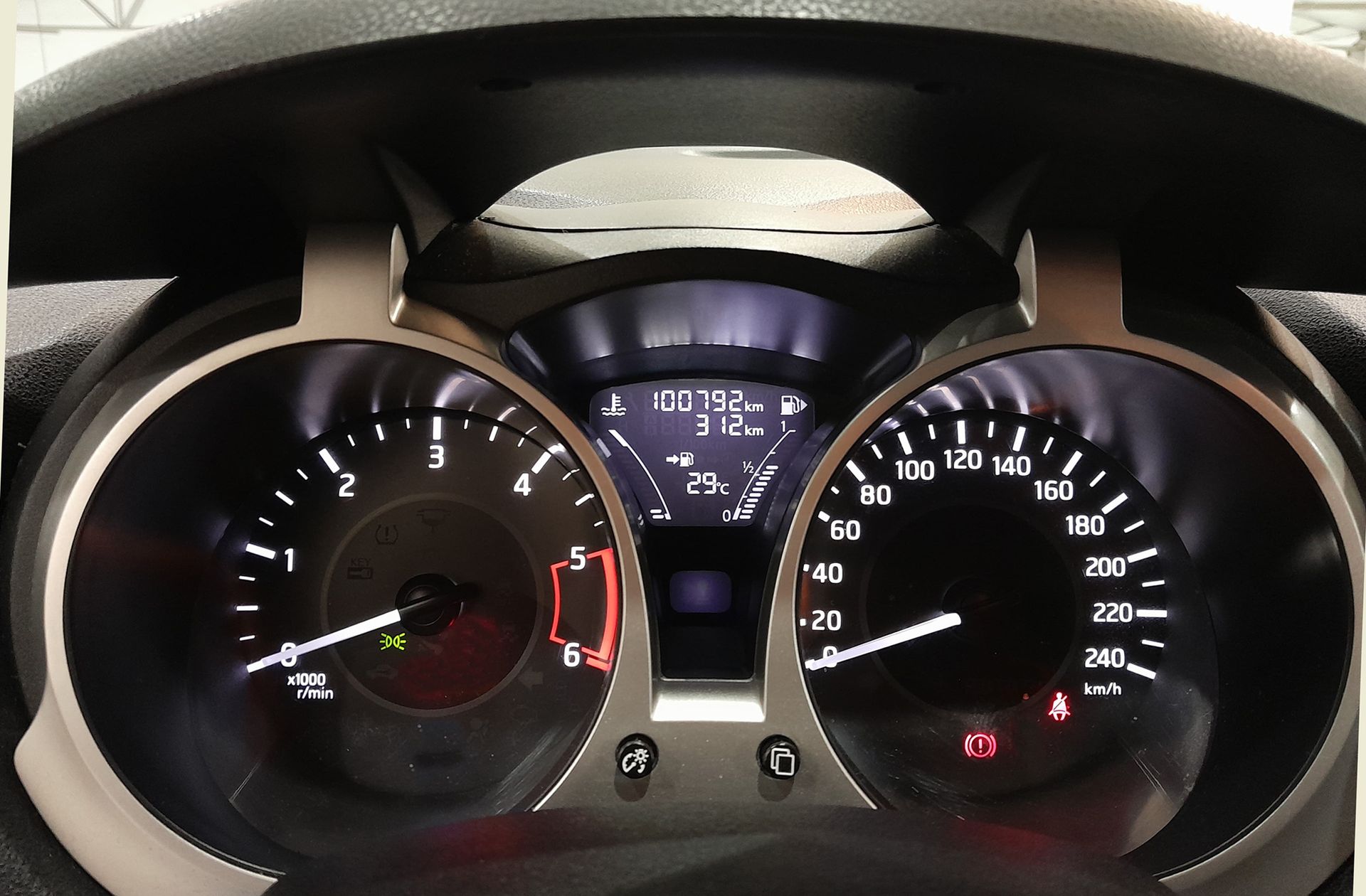 Nissan Juke dCi 110 N-Connecta - foto 23