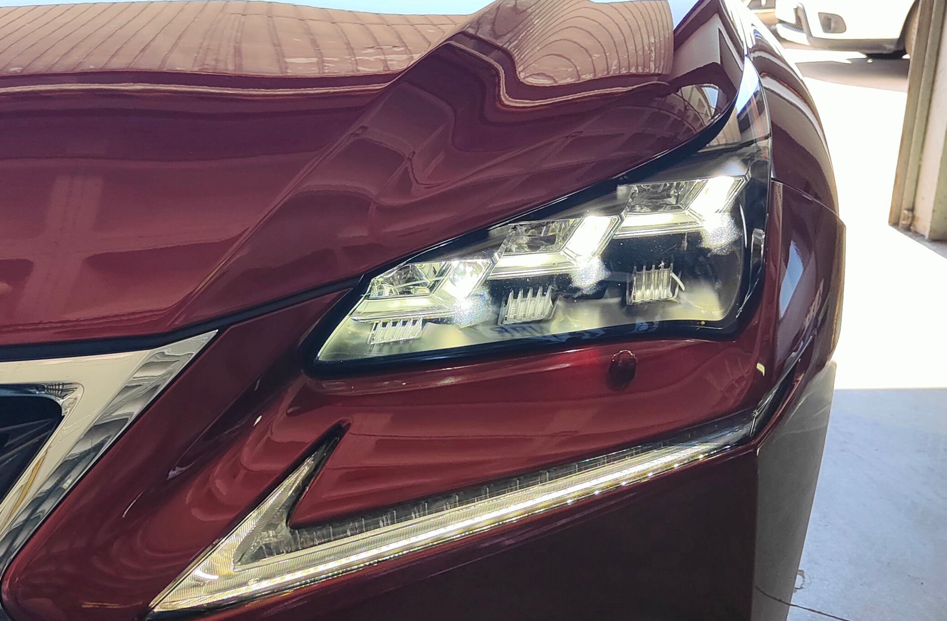 Lexus NX 2.5 300h Luxury 4WD - foto 15