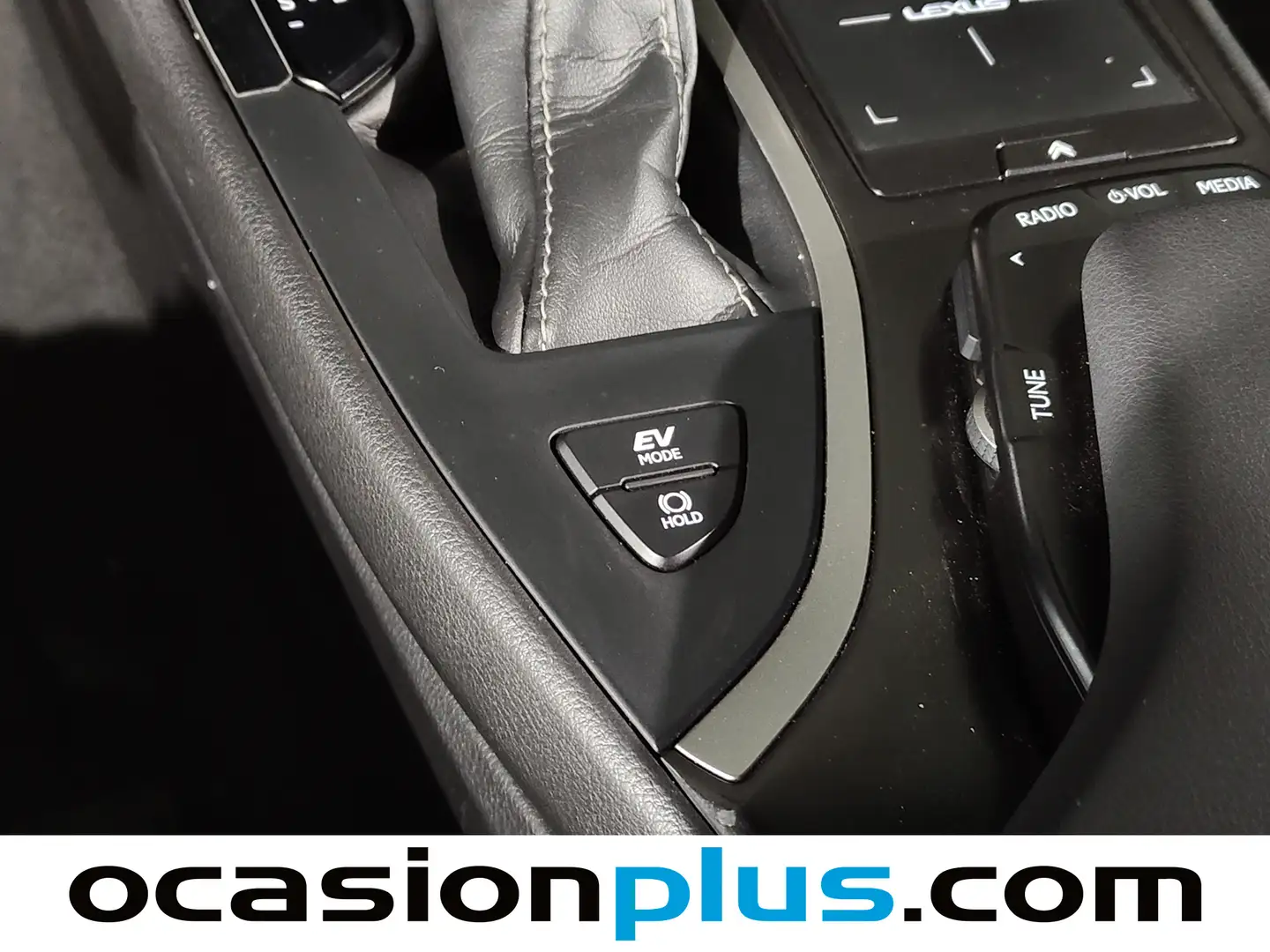 Foto Lexus UX Lexus UX 250h Premium (184 CV)