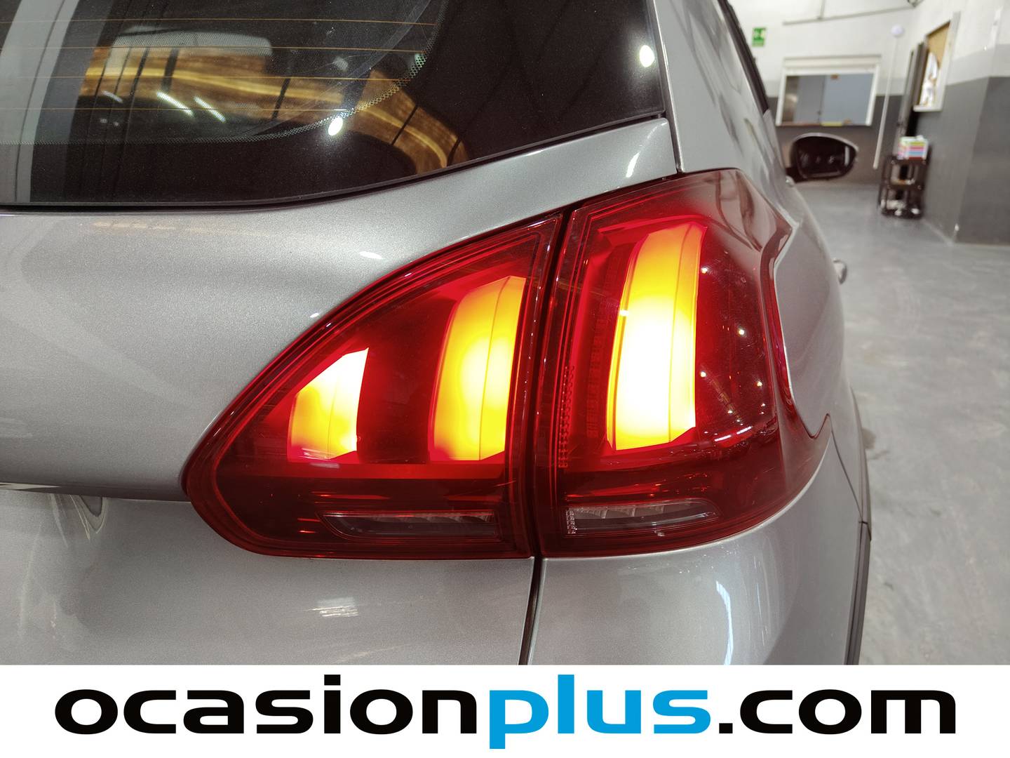 Foto Peugeot 2008 Peugeot 2008 BlueHDi 100 S&S Allure (100 CV)