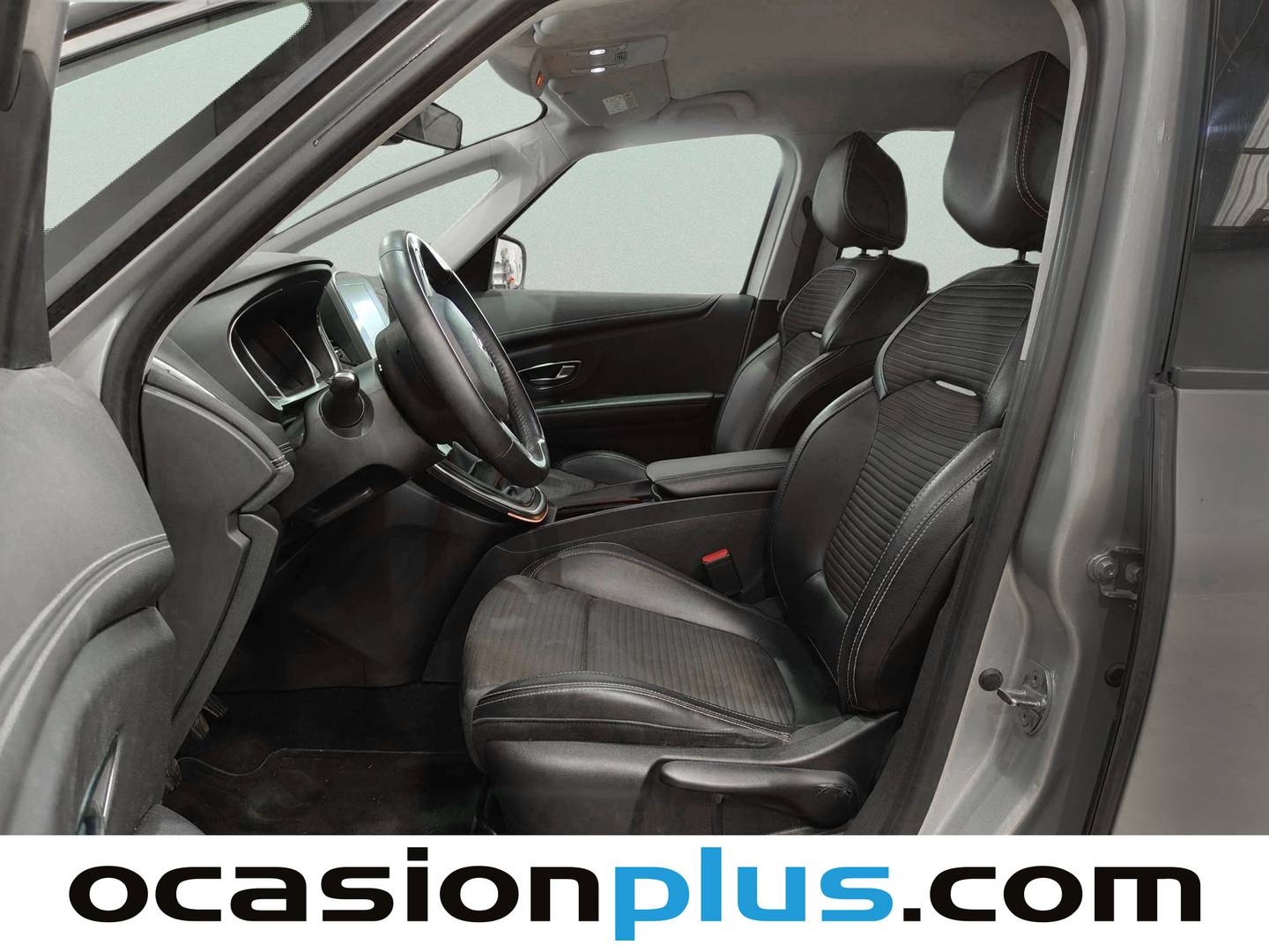 Foto asientos delanteros Renault Grand Scénic Renault Grand Scenic Zen TCe (130 CV) 7 Plazas