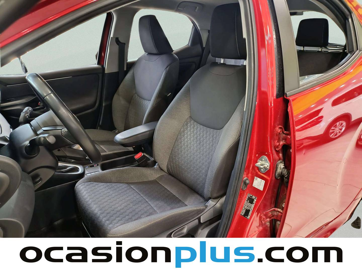 Foto asientos delanteros Toyota Yaris Toyota Yaris 120H Business Plus (116 CV)