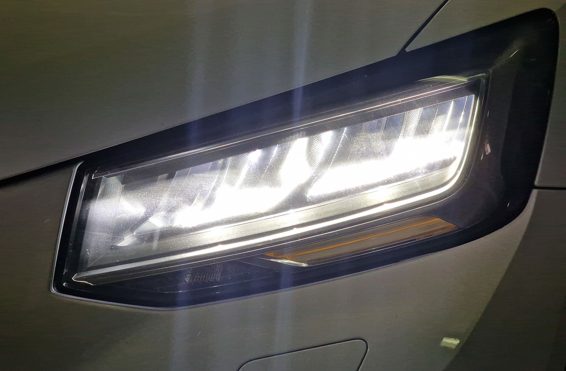 Audi Q2 30 TDI - foto 14