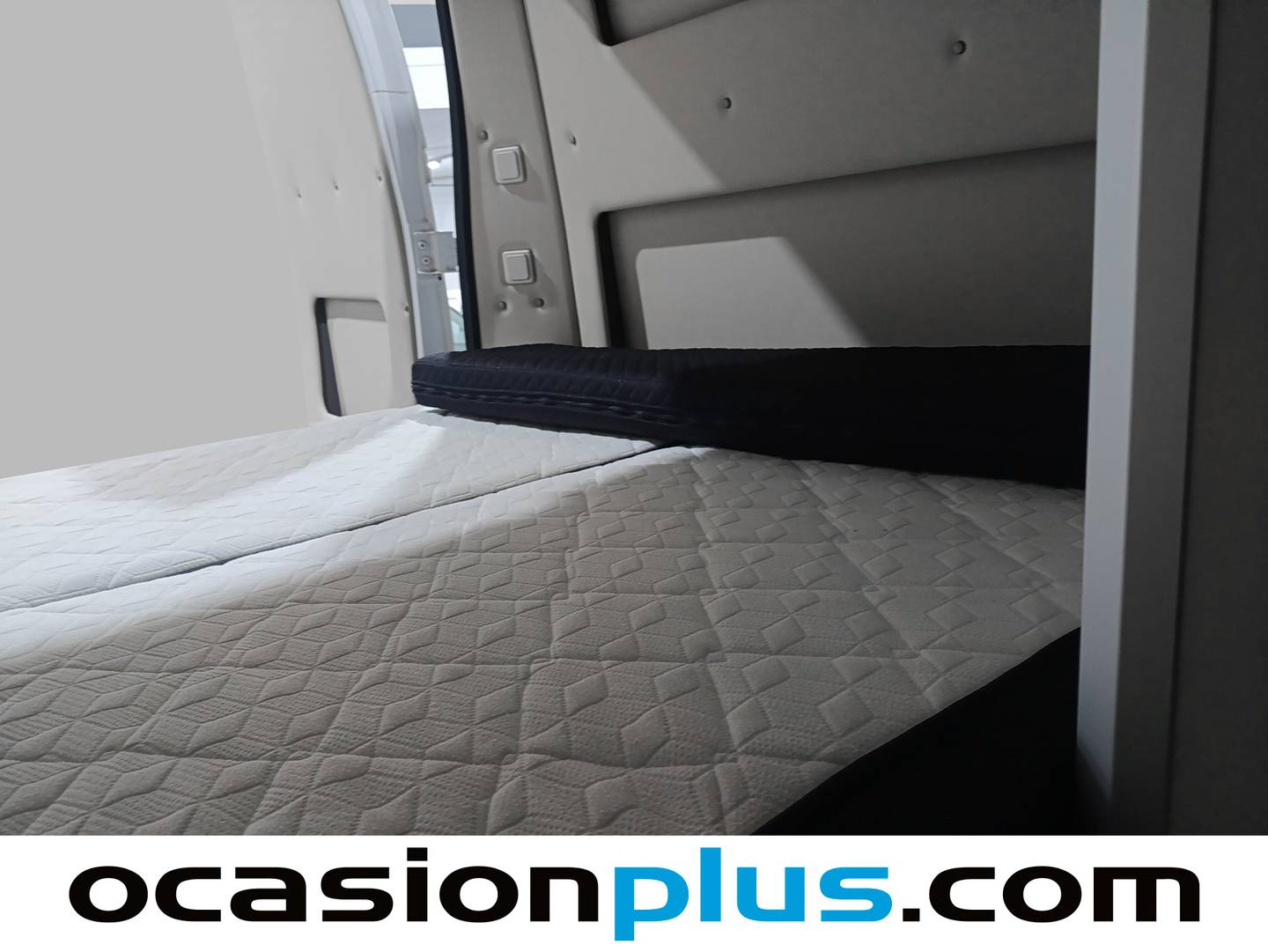 Extras y acabados del Fiat Ducato Fiat Ducato Furgón Maxi 35 L4 H3 2.3 1FA  (160 CV)