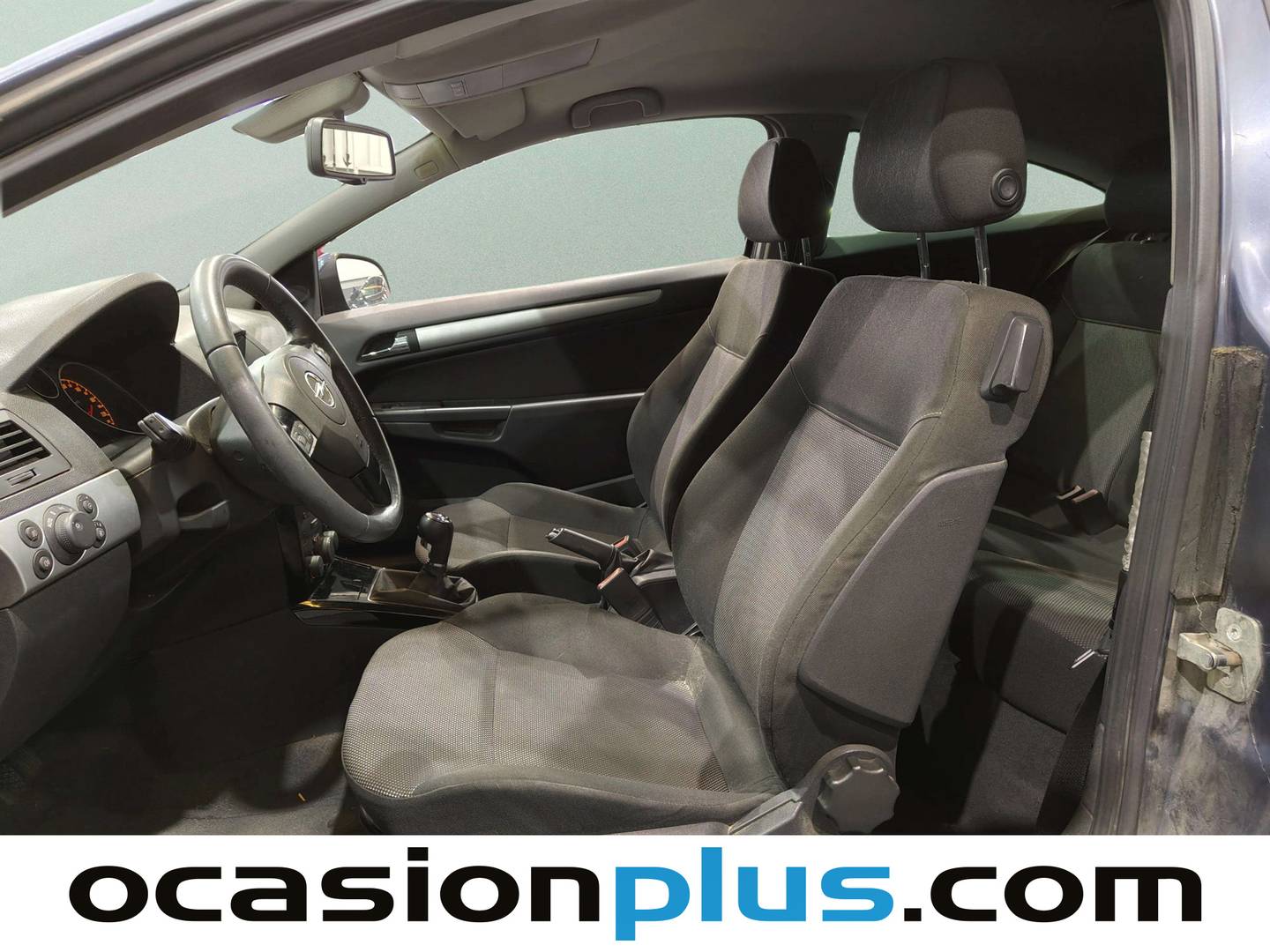 Foto asientos delanteros Opel Astra Opel Astra 1.7 CDTI GTC 111Years (110 CV)