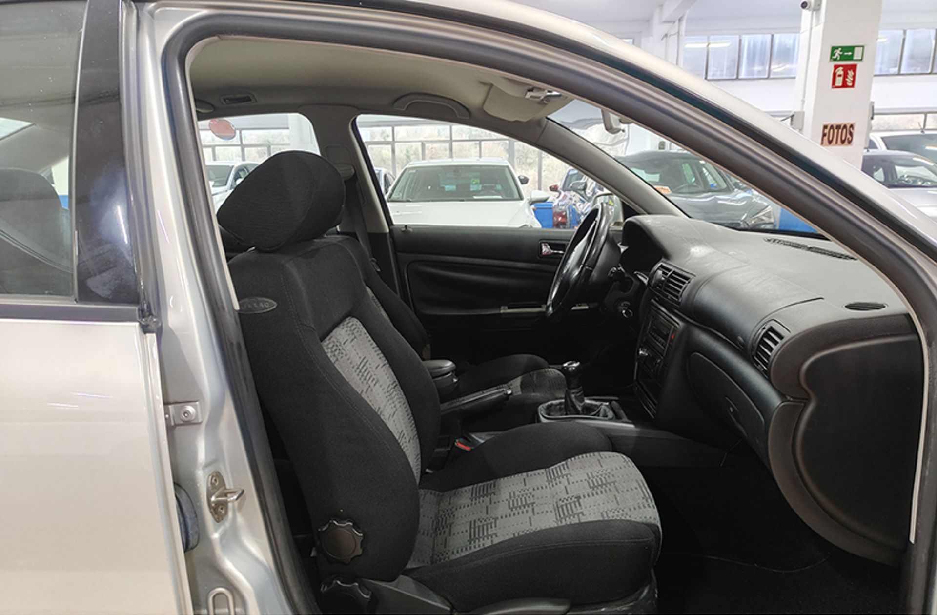 Volkswagen Passat Trendline 1.9 TDI - foto 15