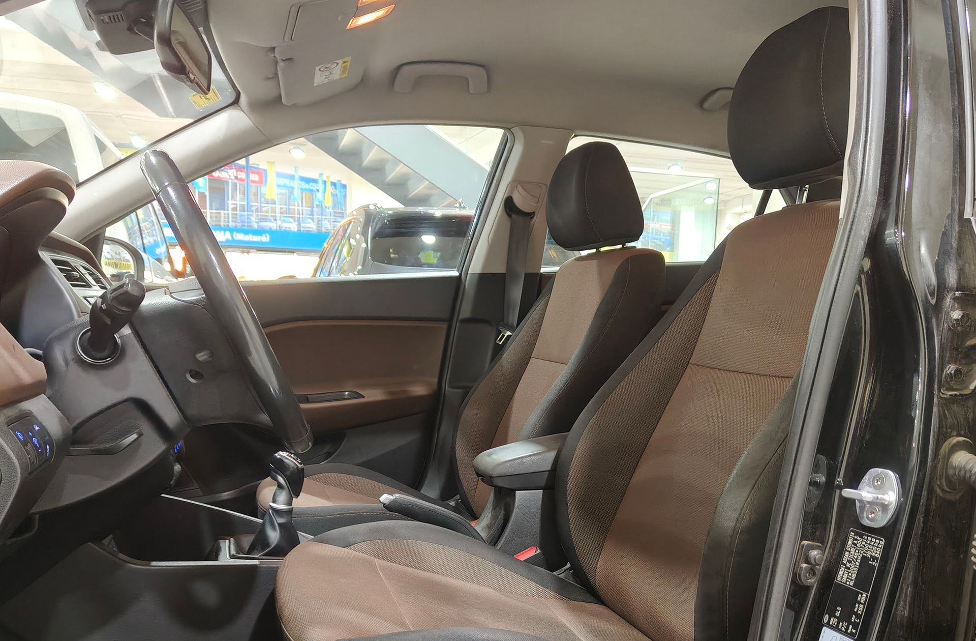 Hyundai i20 1.4 CRDi Tecno - foto 8