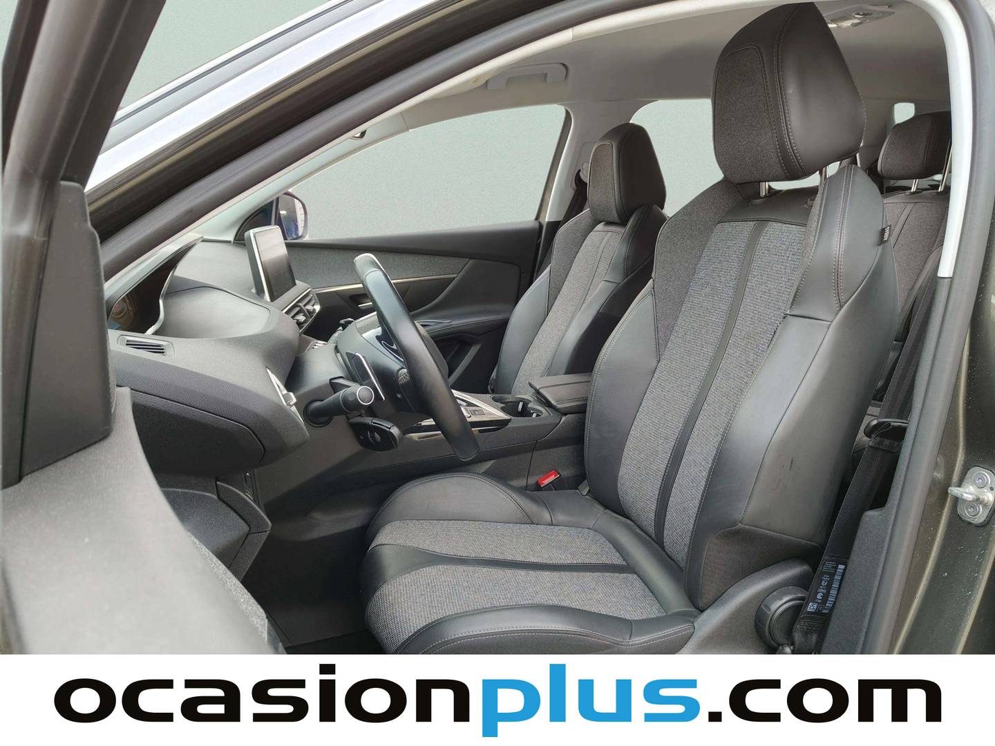 Foto Peugeot 5008 Peugeot 5008 PureTech 130 S&S Allure EAT8 (130 CV) 7 Plazas