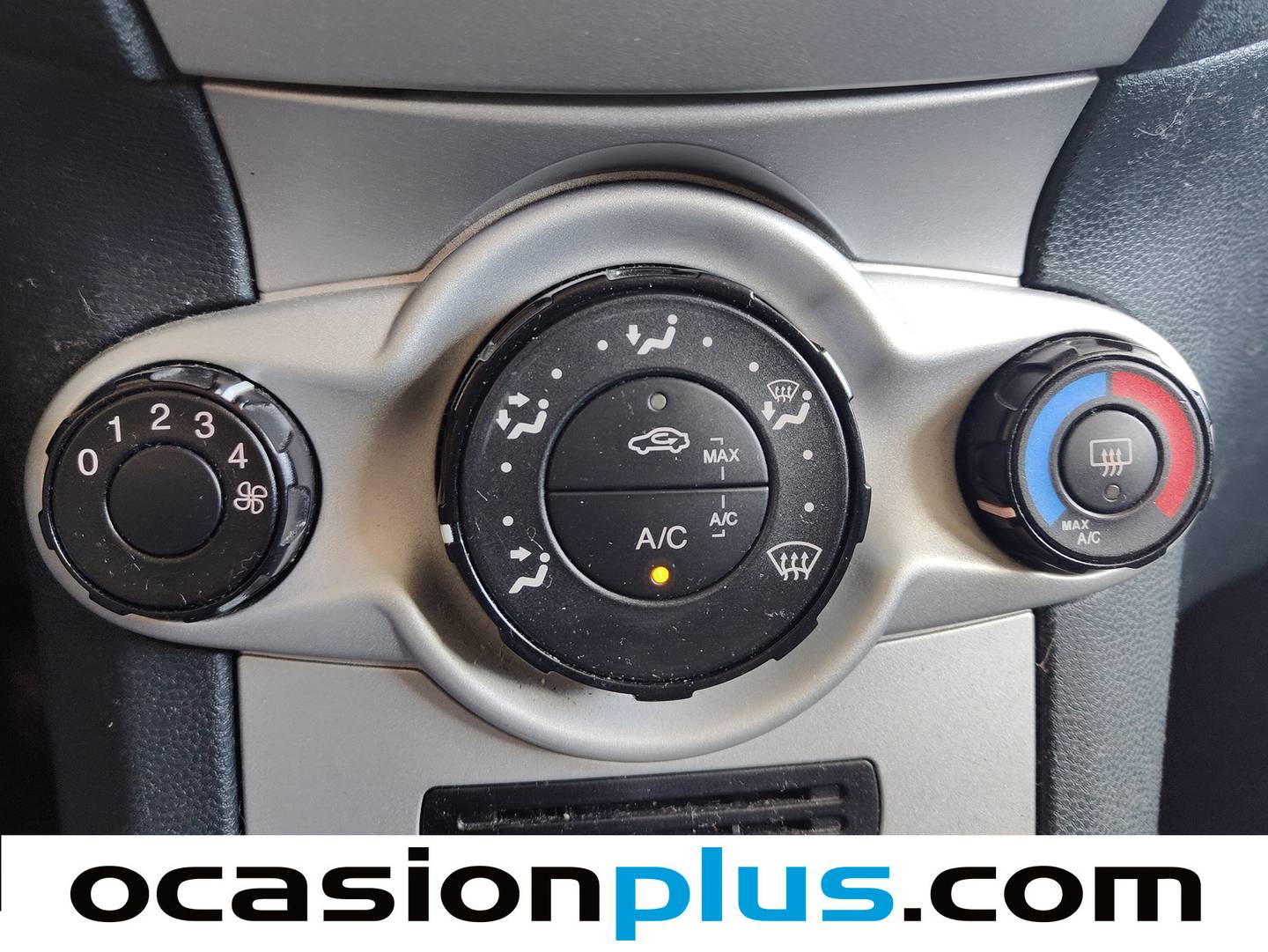 Extras y acabados del Ford Fiesta Ford Fiesta 1.4 TDCI Trend (70 CV)