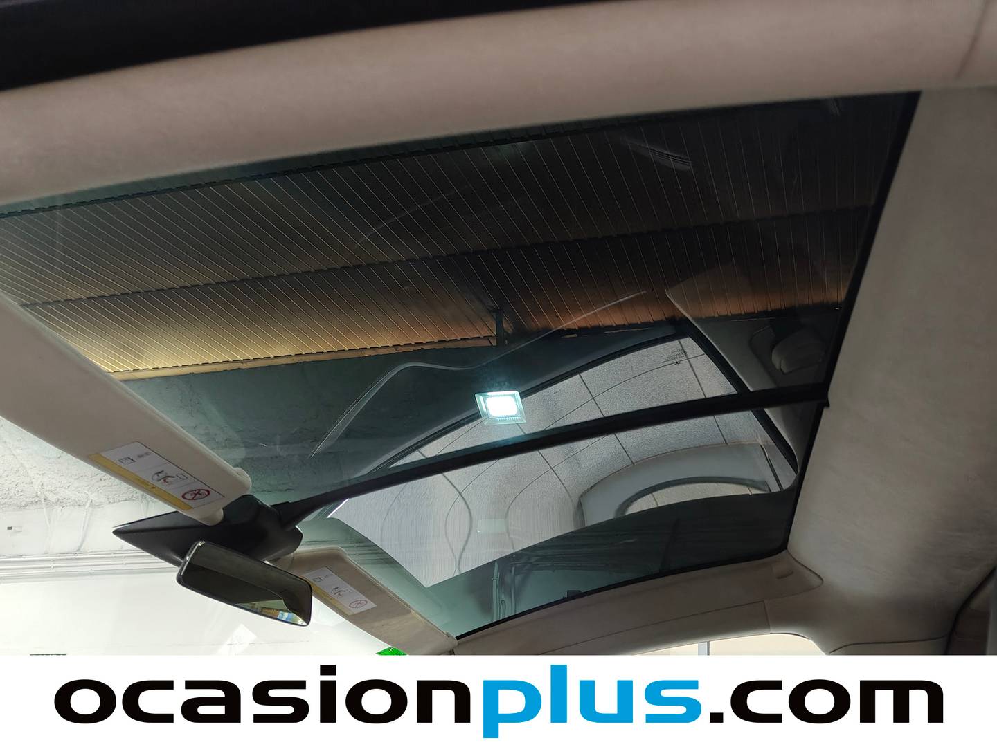 Extras y acabados del Tesla Model X Tesla Model X 100D 4WD (525 CV) 7 Plazas