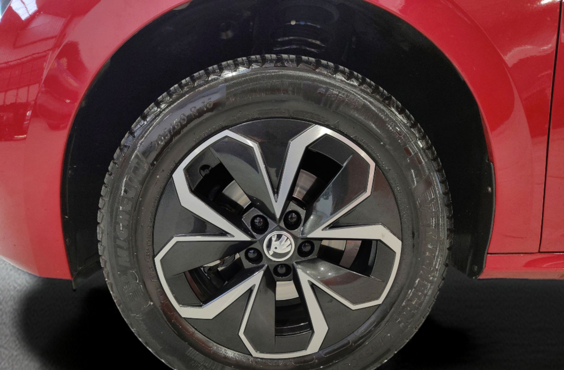 Škoda Kamiq 1.5 TSI Ambition - foto 37