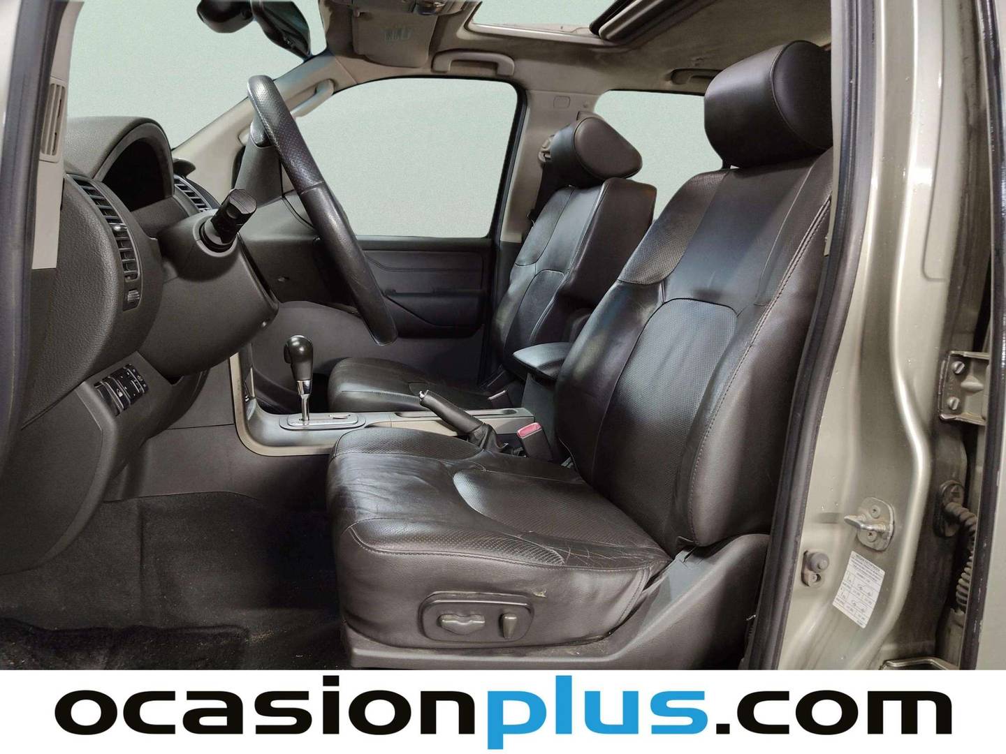 Foto asientos traseros Nissan Pathfinder Nissan Pathfinder 2.5 dCi LE Auto (171 CV) 7 Plazas