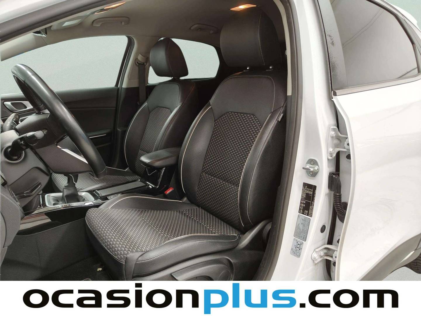 Foto asientos delanteros KIA XCeed KIA XCeed 1.5 MHEV iMT Tech (160 CV)