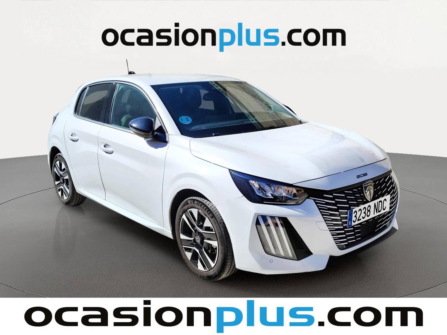 Foto delantera Peugeot 208 Peugeot 208 PureTech 100 Allure 75 kW (100 CV) derecha