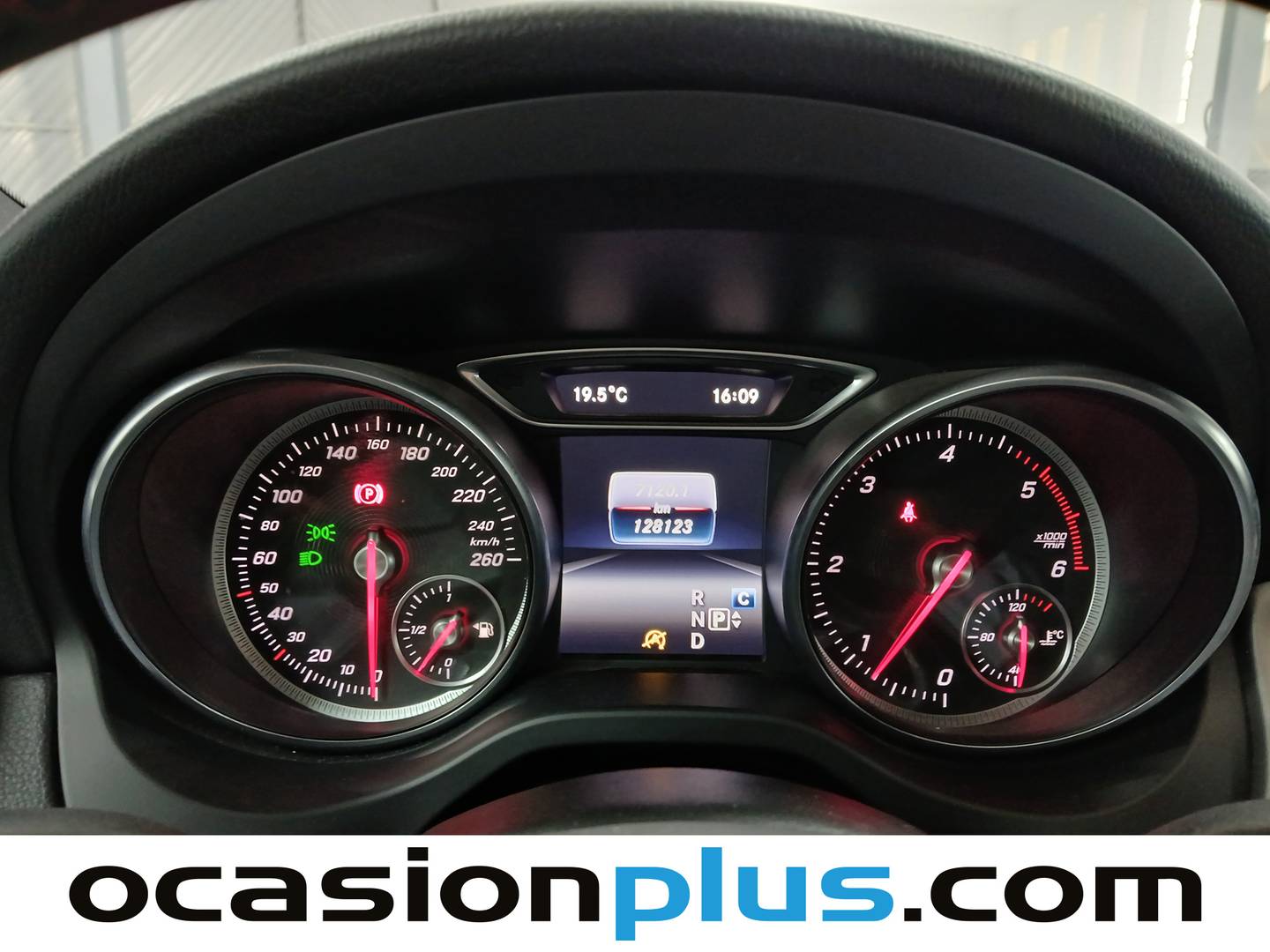 Foto Mercedes GLA Mercedes-Benz GLA 220 d 4Matic (177 CV) Pack AMG