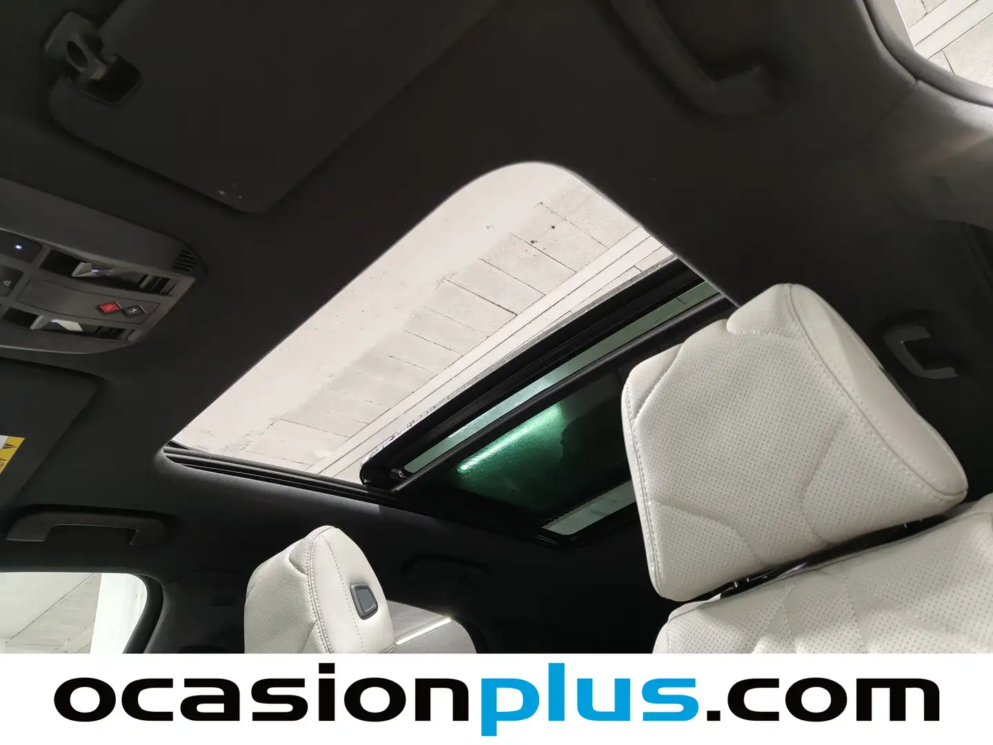 Foto DS DS 7 Crossback DS DS7 Crossback E-Tense 300 Ligne Noire 4WD Auto (300 CV)